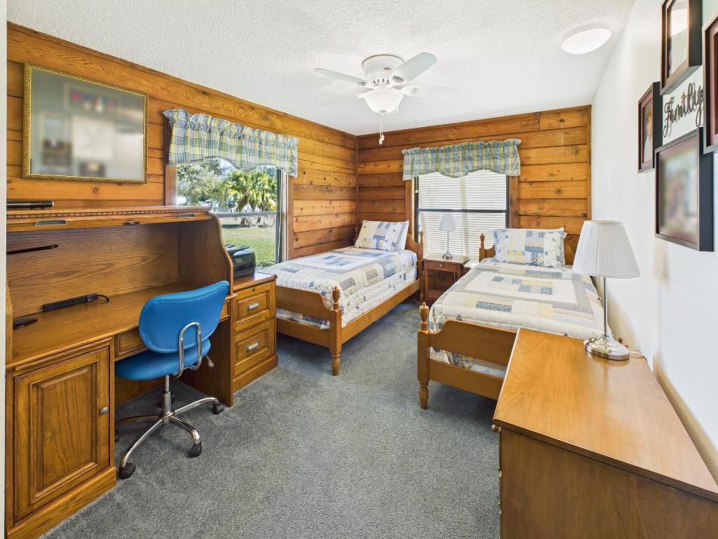 RIVER OAK ACRES - Residential