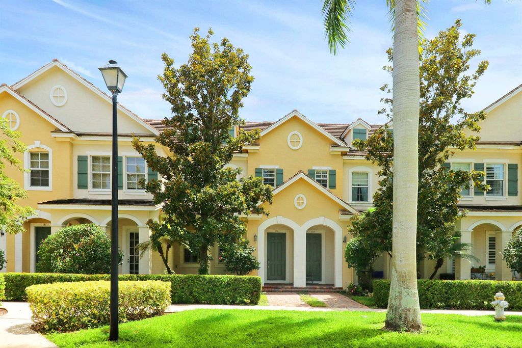 Photo of 151 Mulligan Place, Jupiter, FL 33458 (MLS # R10998583)