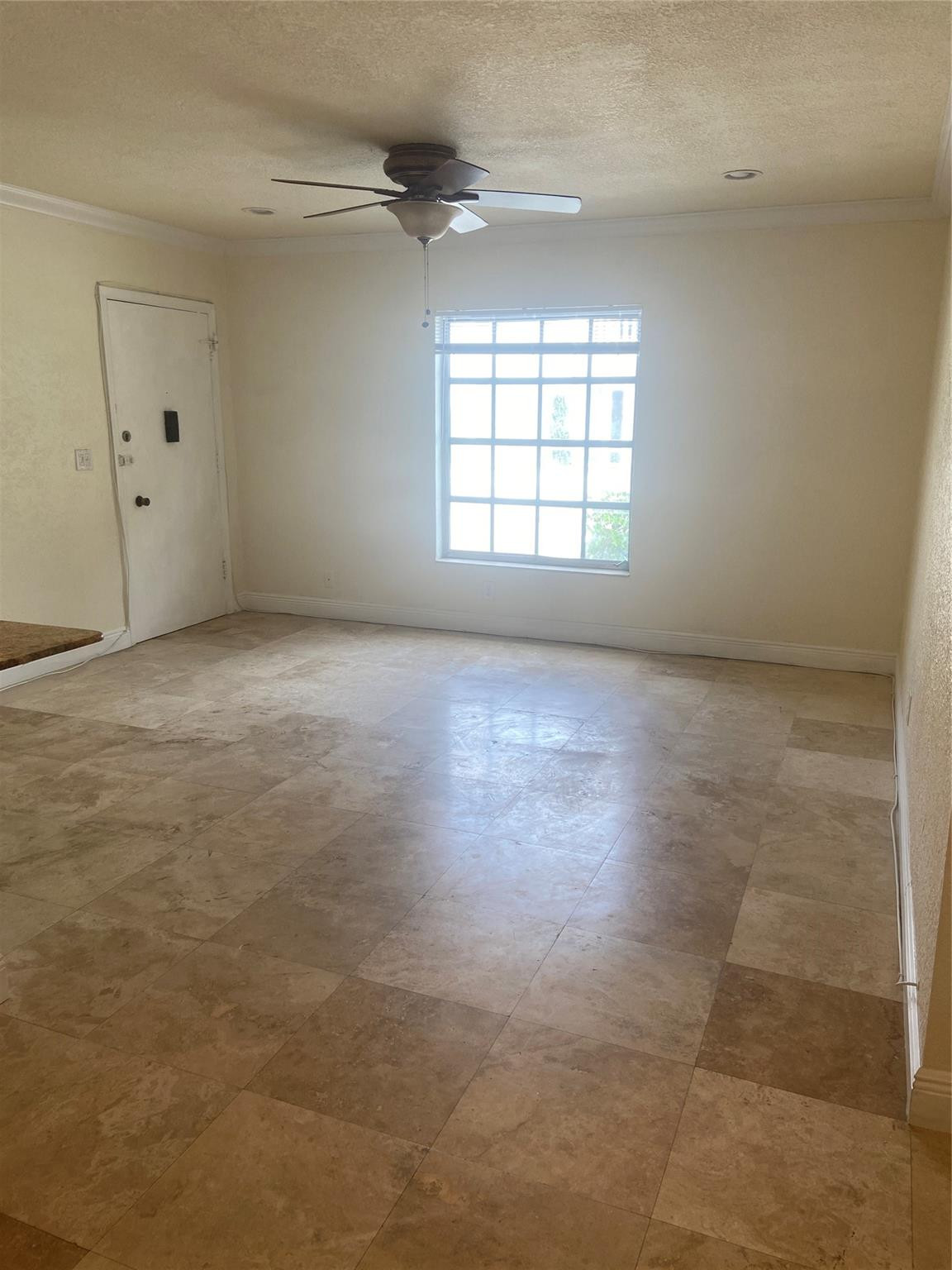 IMPERIAL POINT COLONNADES CONDO - Residential Lease