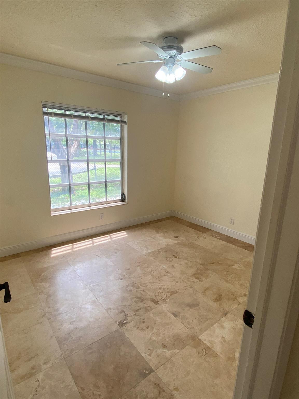 IMPERIAL POINT COLONNADES CONDO - Residential Lease