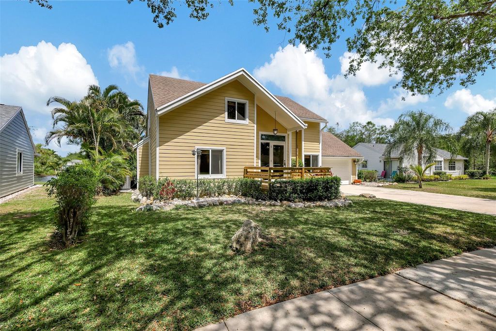 Photo of 18278 Jupiter Landings Drive, Jupiter, FL 33458 (MLS # F10430828)
