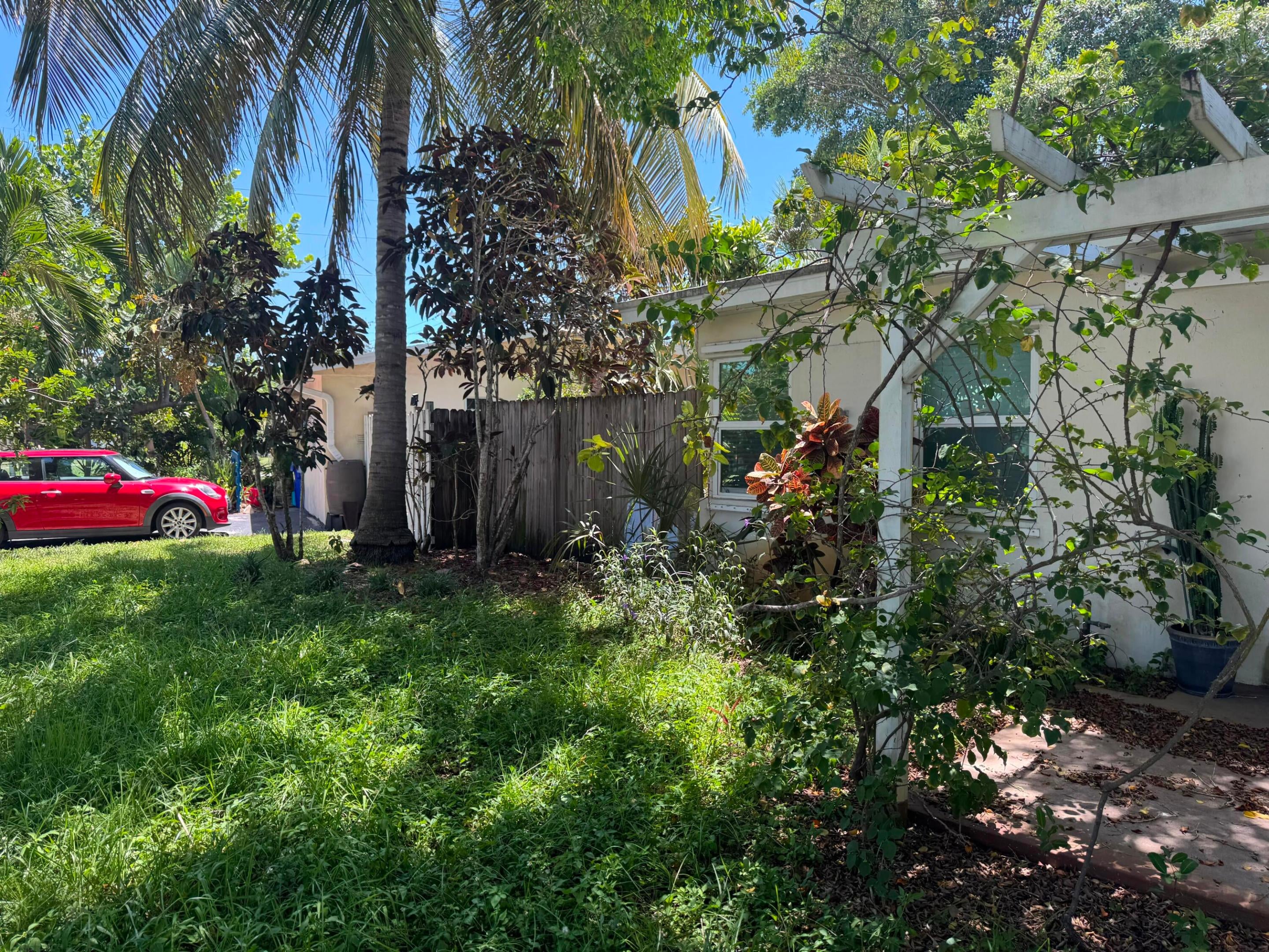 1450 NE 32ND Street