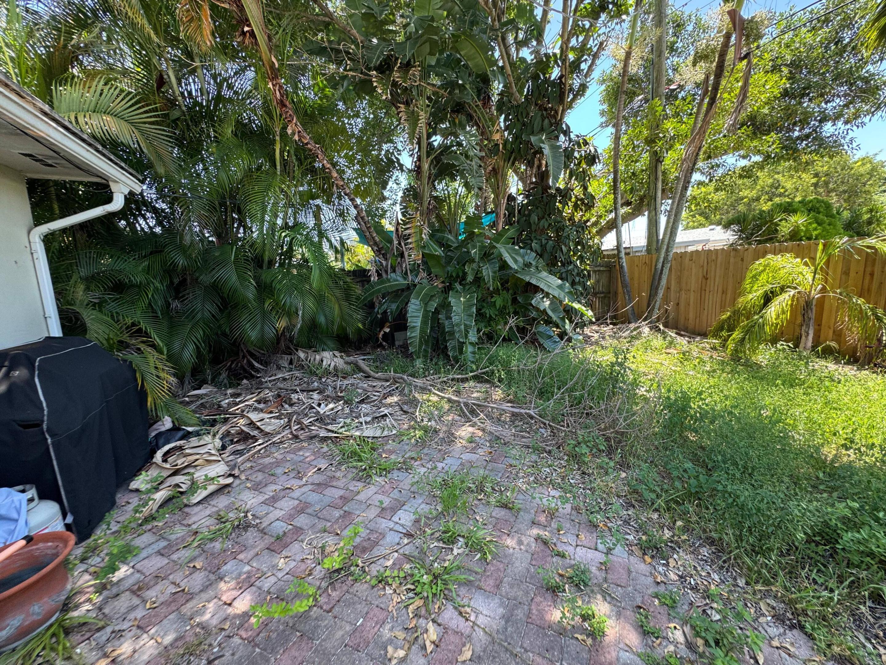 1450 NE 32ND Street
