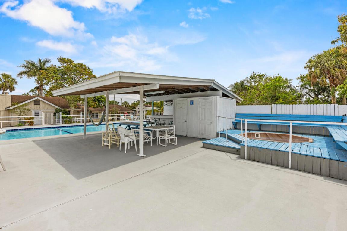 METES AND BOUNDS - Residential Income