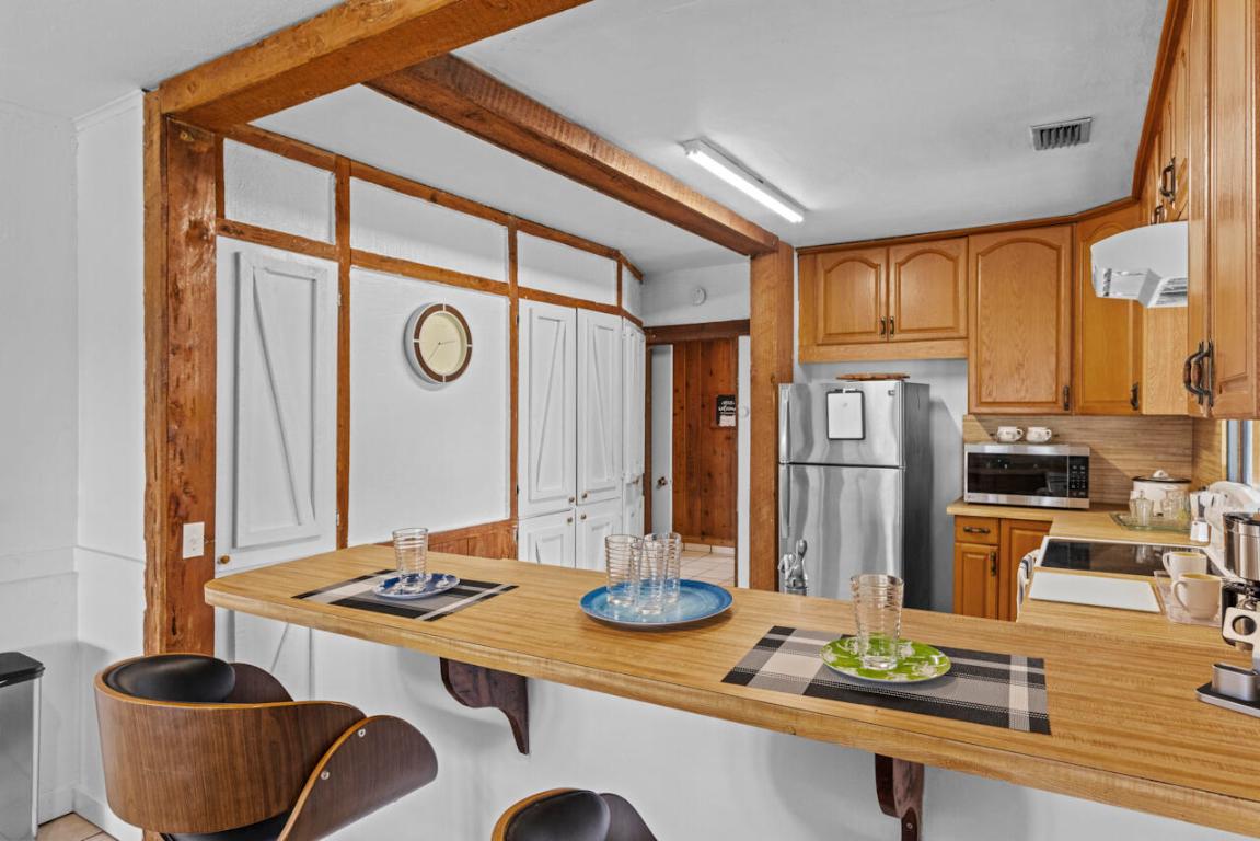 METES AND BOUNDS - Residential Income