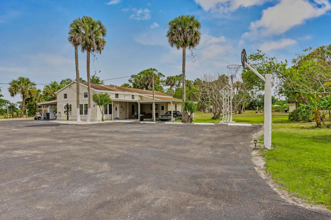 METES AND BOUNDS - Residential Income