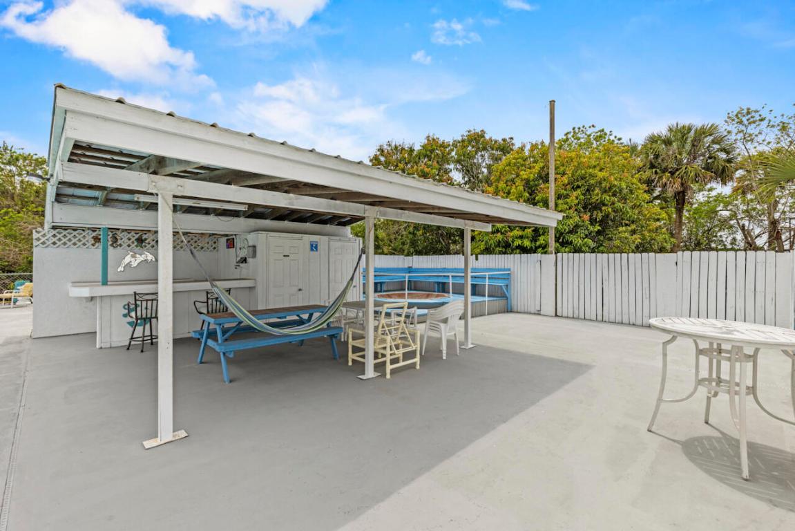 METES AND BOUNDS - Residential Income