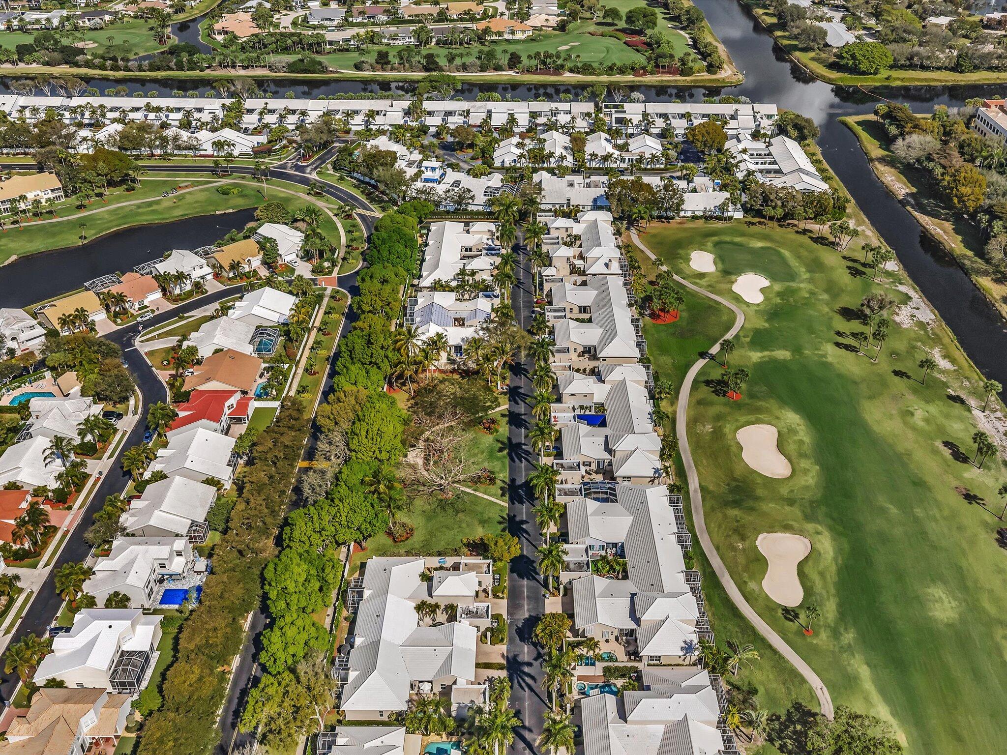 MYKONOS COURT - Residential