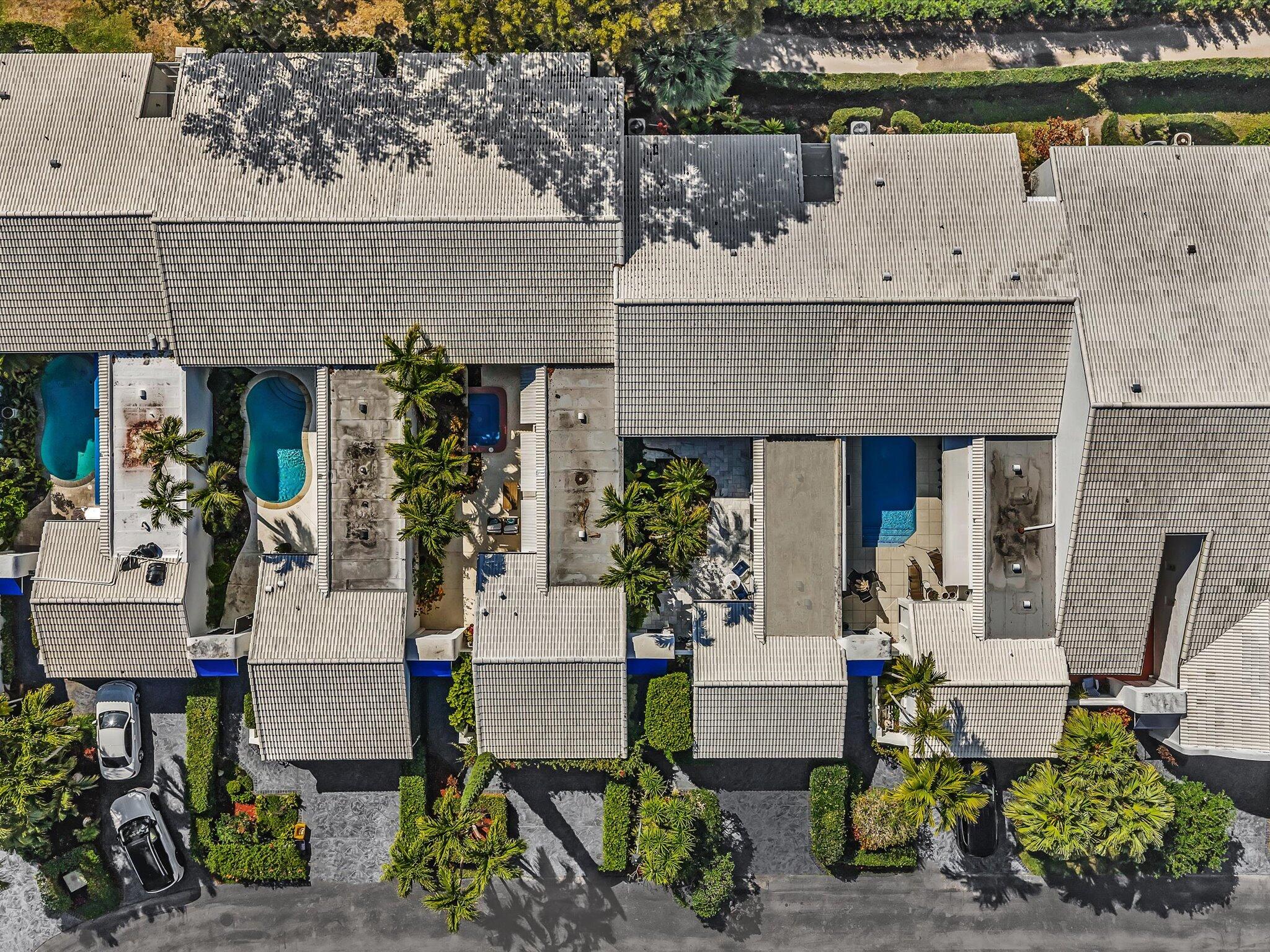 MYKONOS COURT - Residential