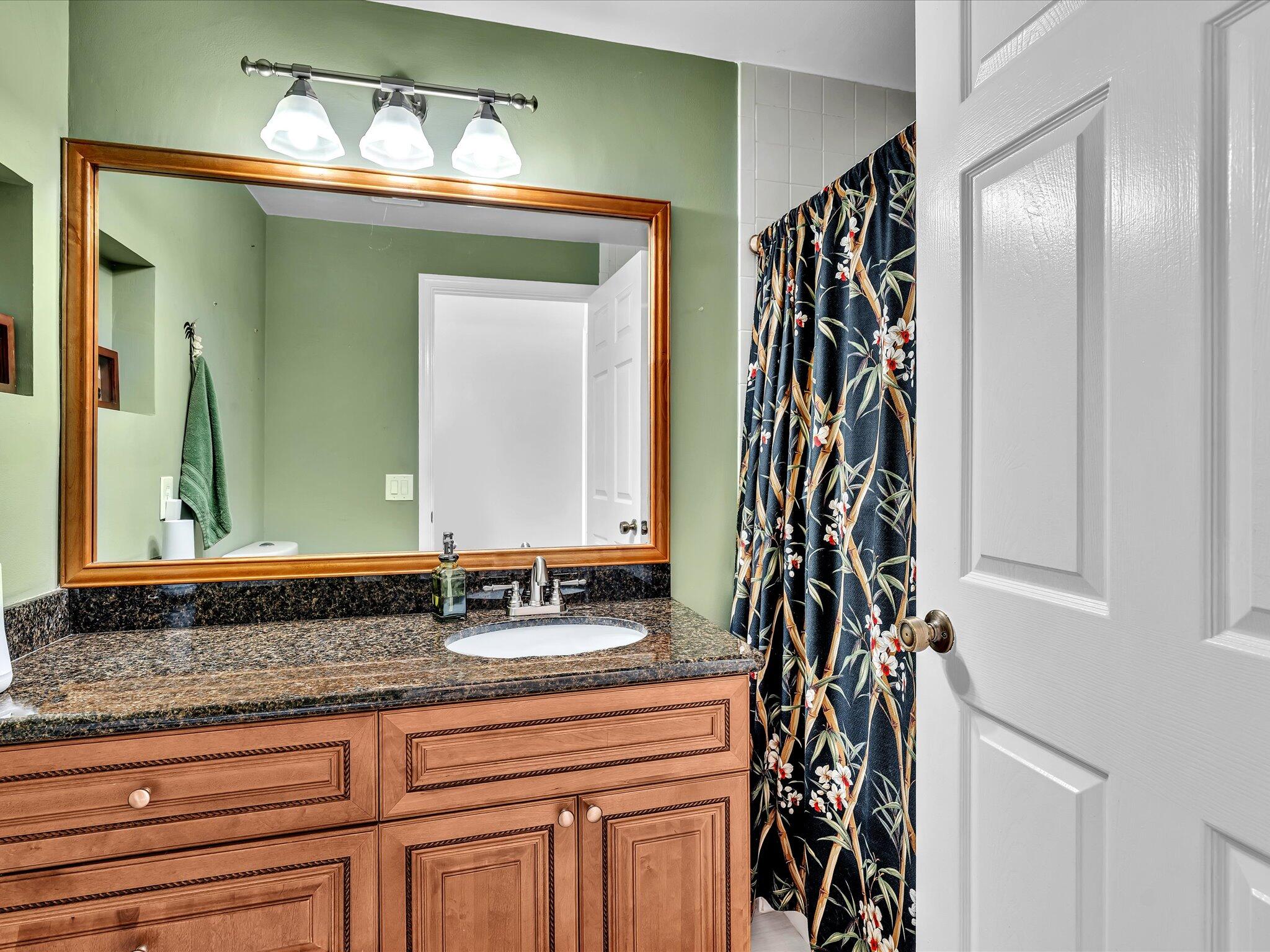 MYKONOS COURT - Residential