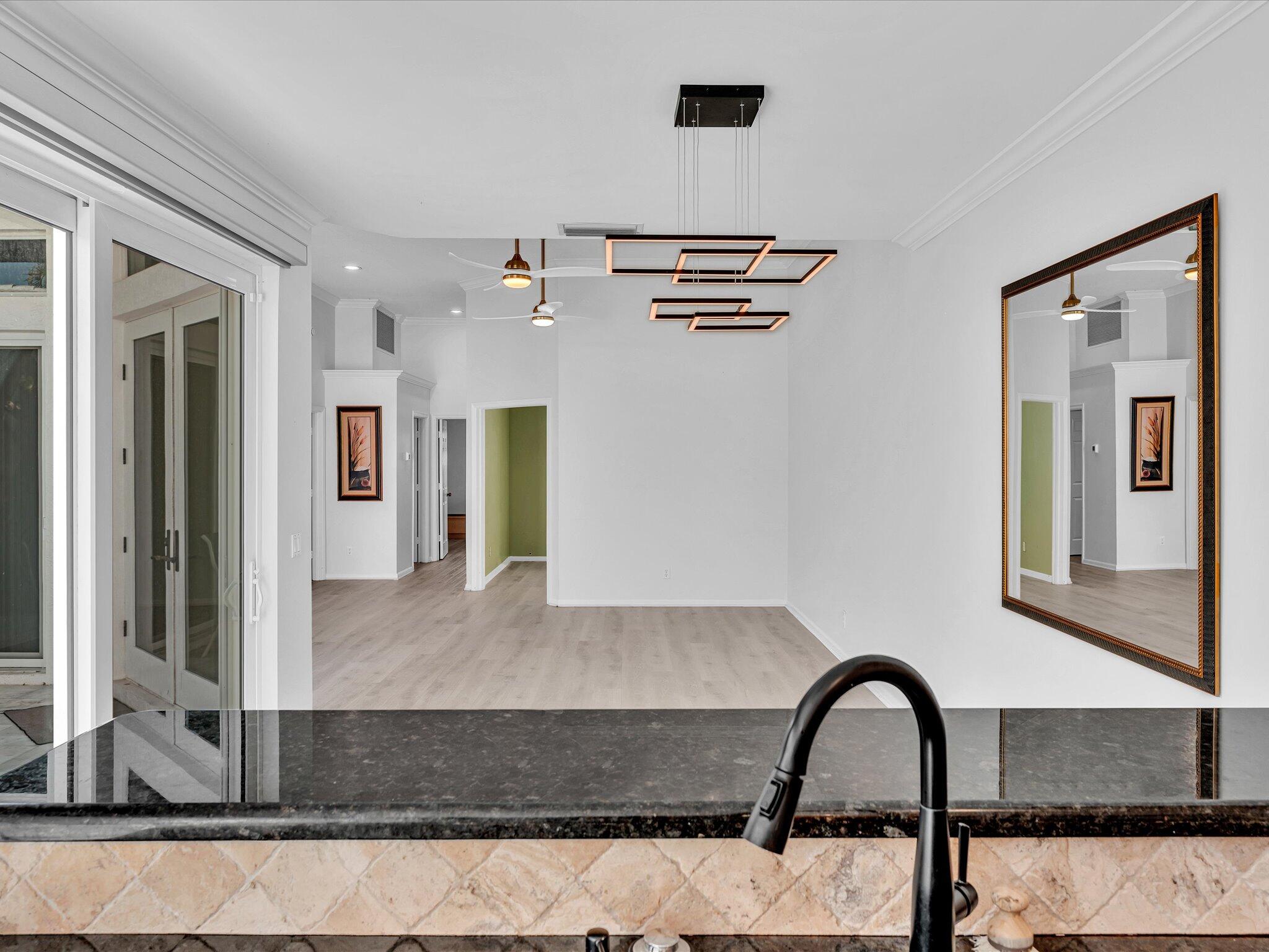 MYKONOS COURT - Residential