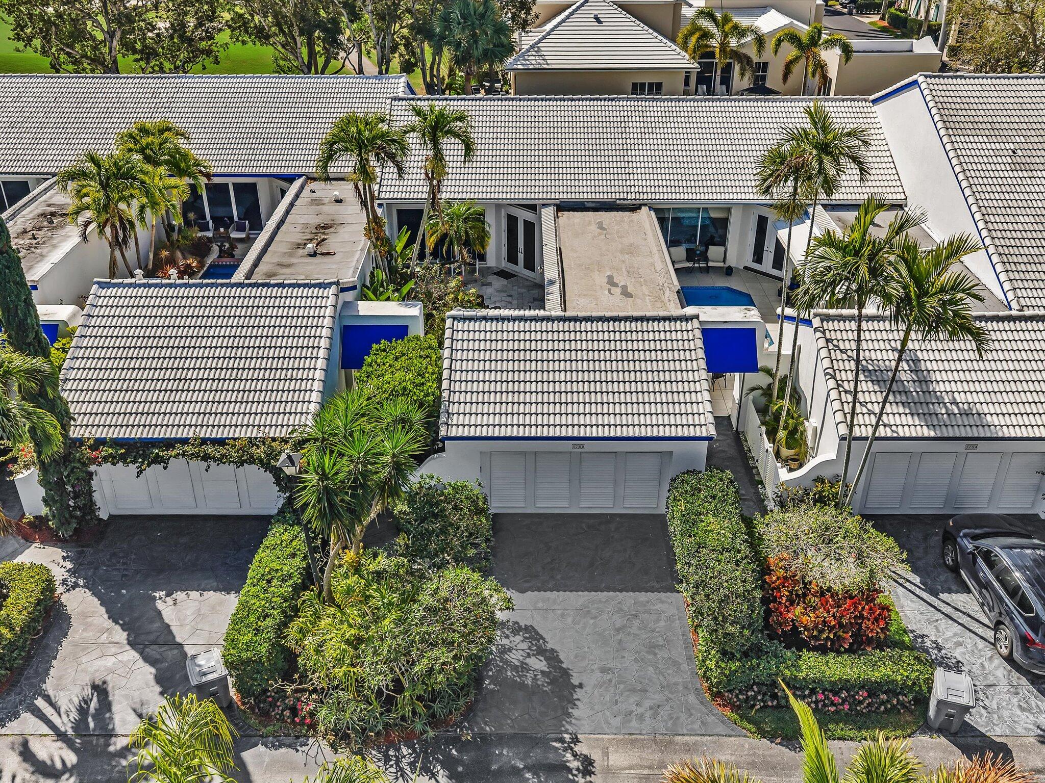 MYKONOS COURT - Residential