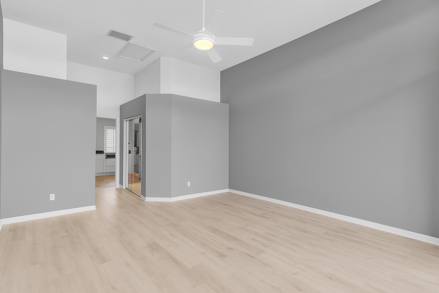 MYKONOS COURT - Residential