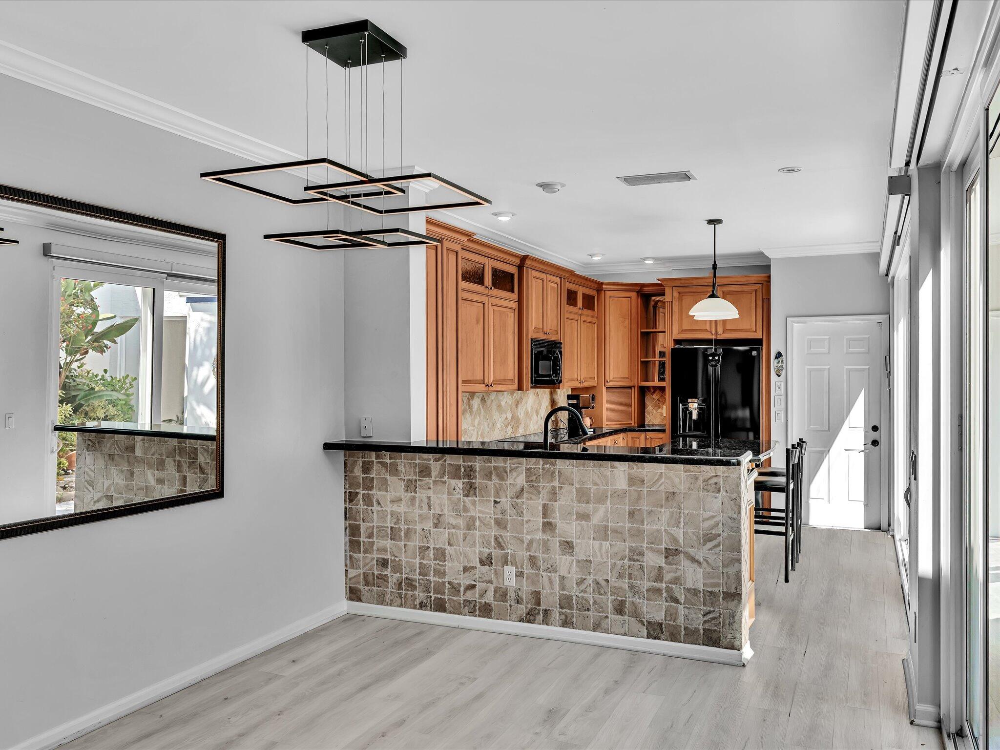 MYKONOS COURT - Residential