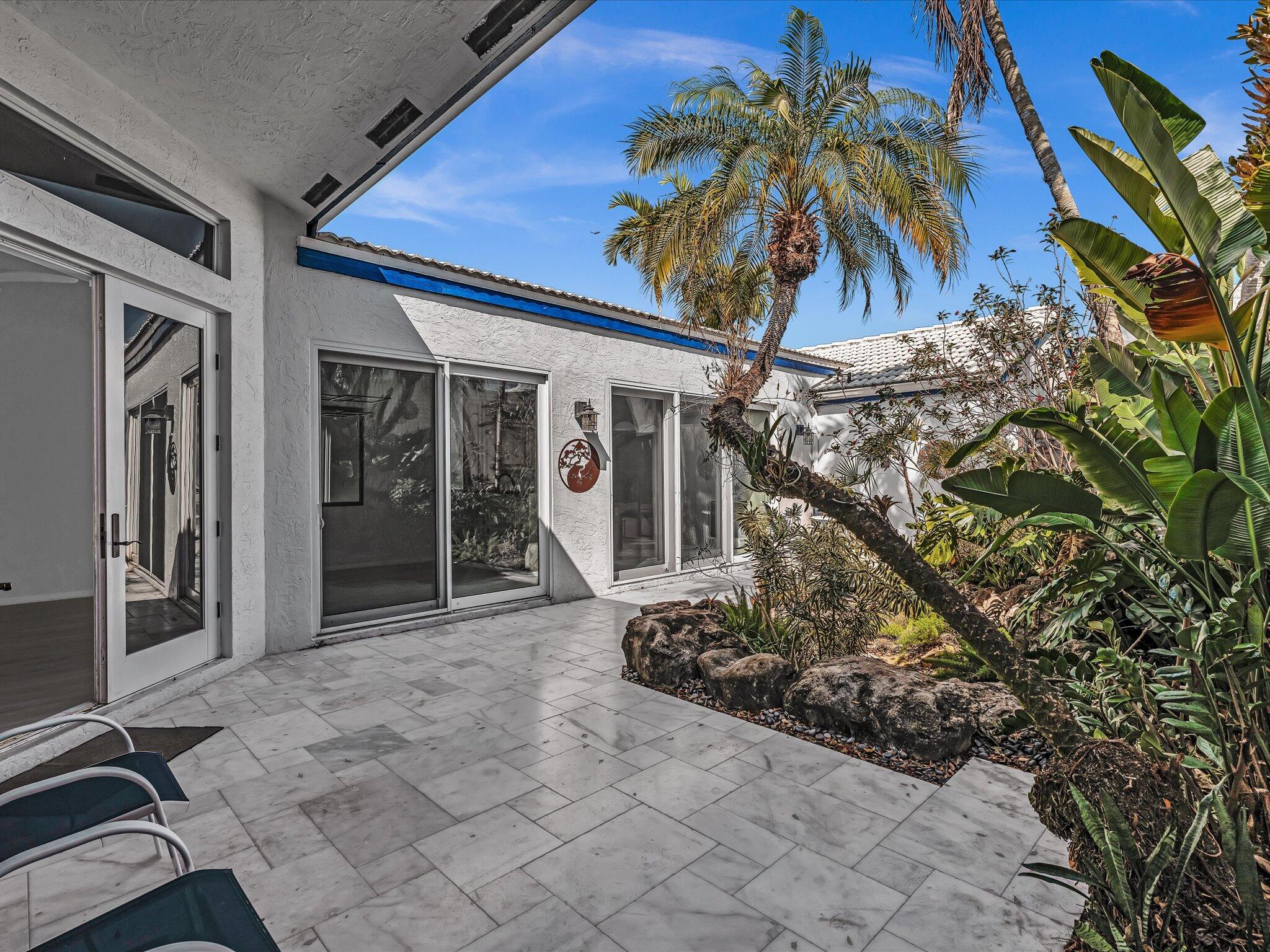 MYKONOS COURT - Residential