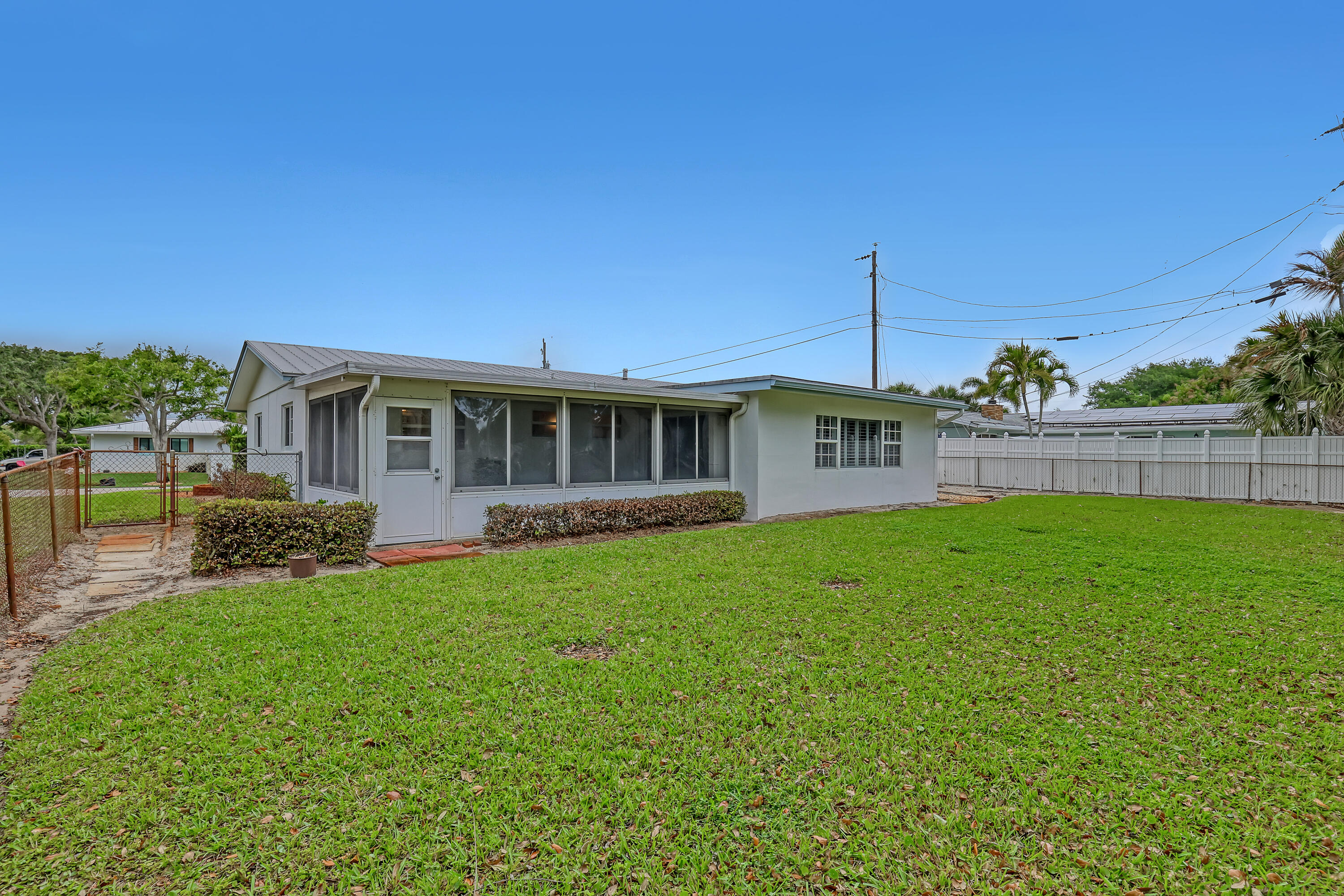 RIDGEWOOD HOMES - Residential