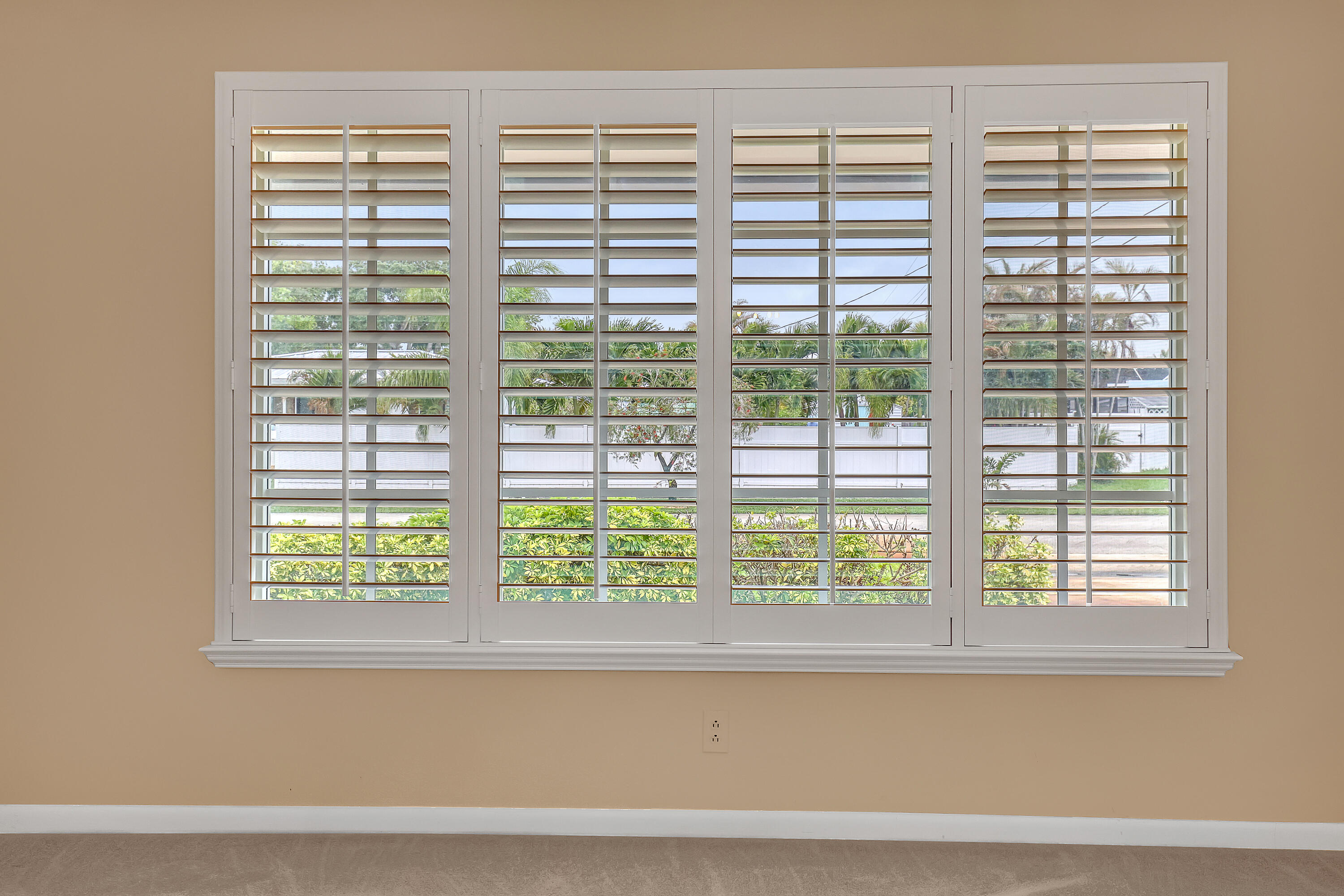 RIDGEWOOD HOMES - Residential