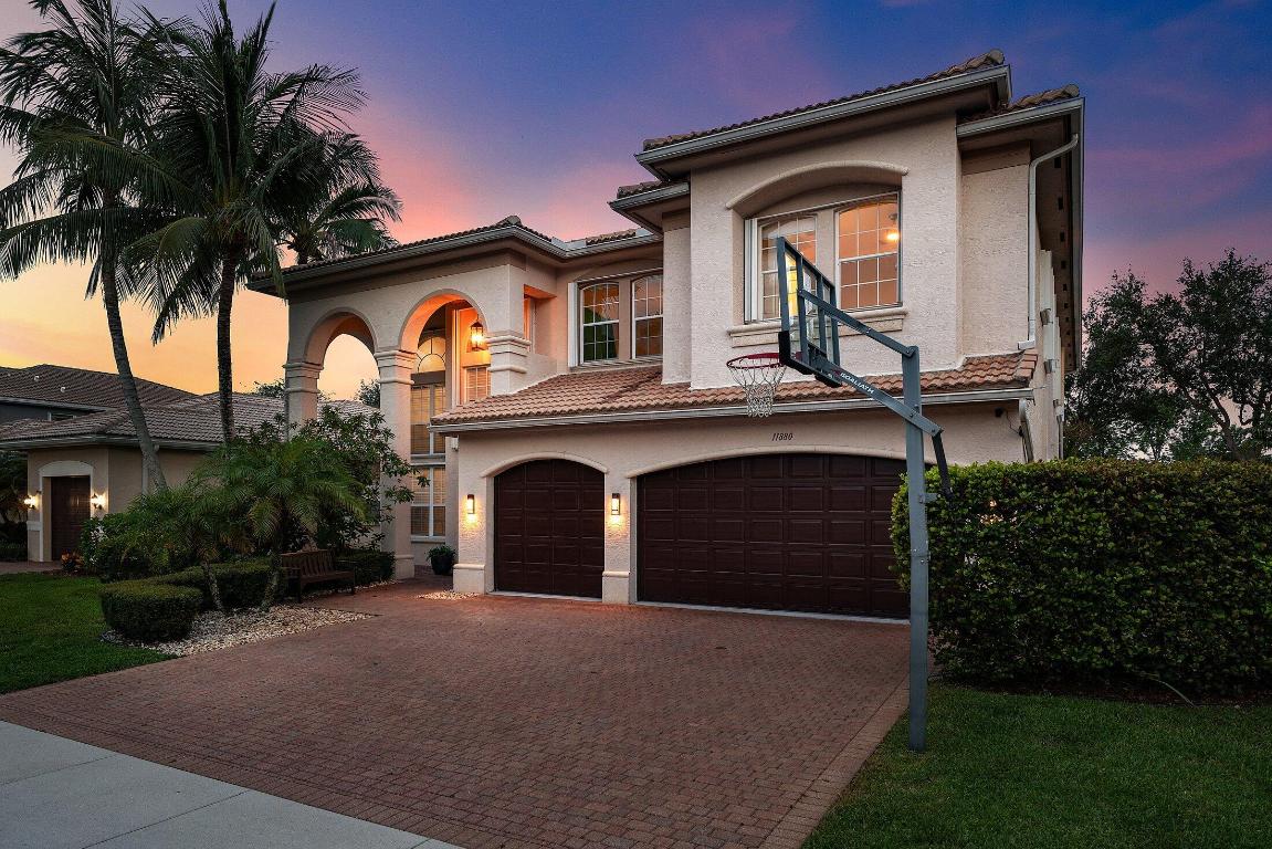 11880 Foxbriar Lake Trail