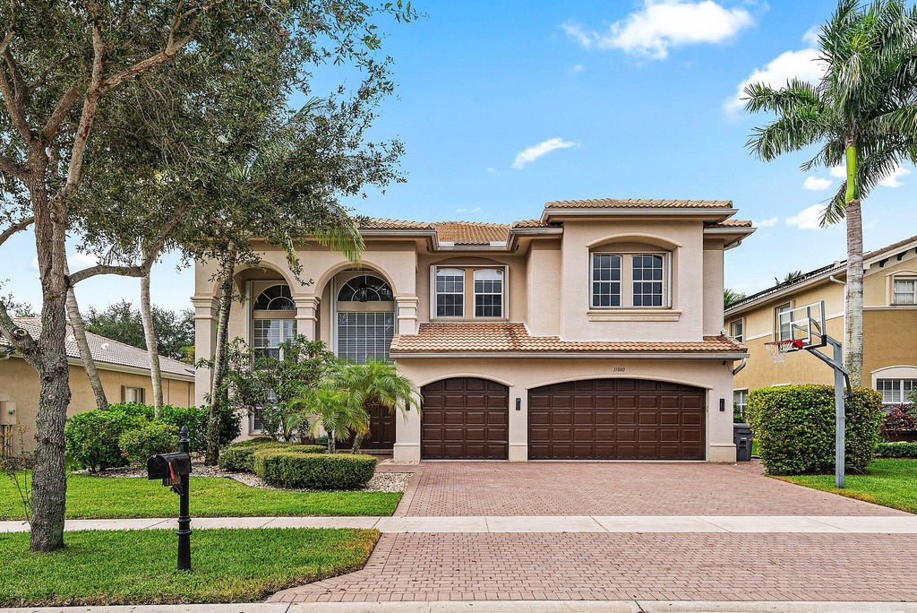 Photo of 11880 Foxbriar Lake Trail, Boynton Beach, FL 33473 (MLS # R11112050)