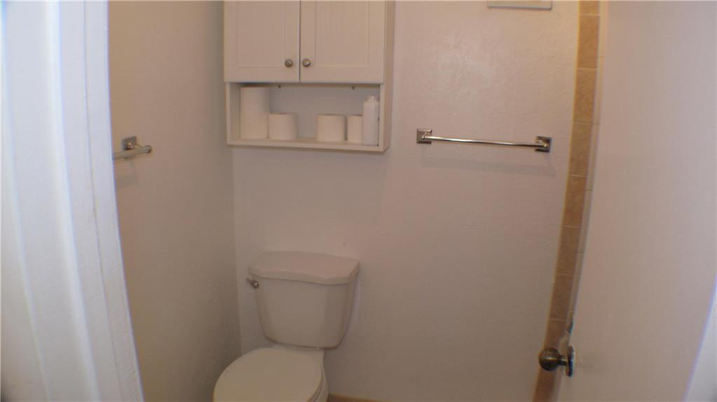 COUNTRY SQUIRES TOWNHOMES - Residential