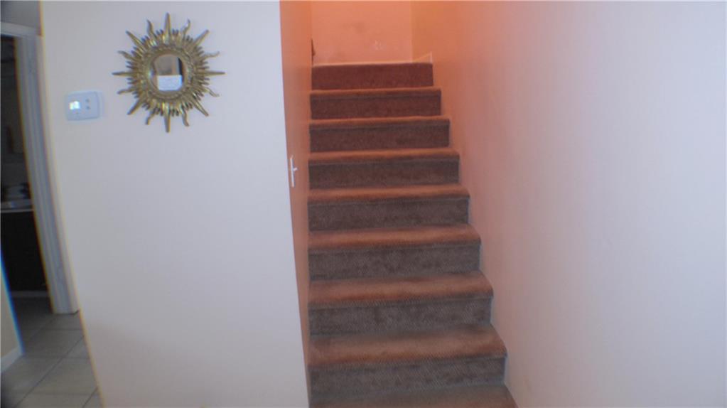 COUNTRY SQUIRES TOWNHOMES - Residential