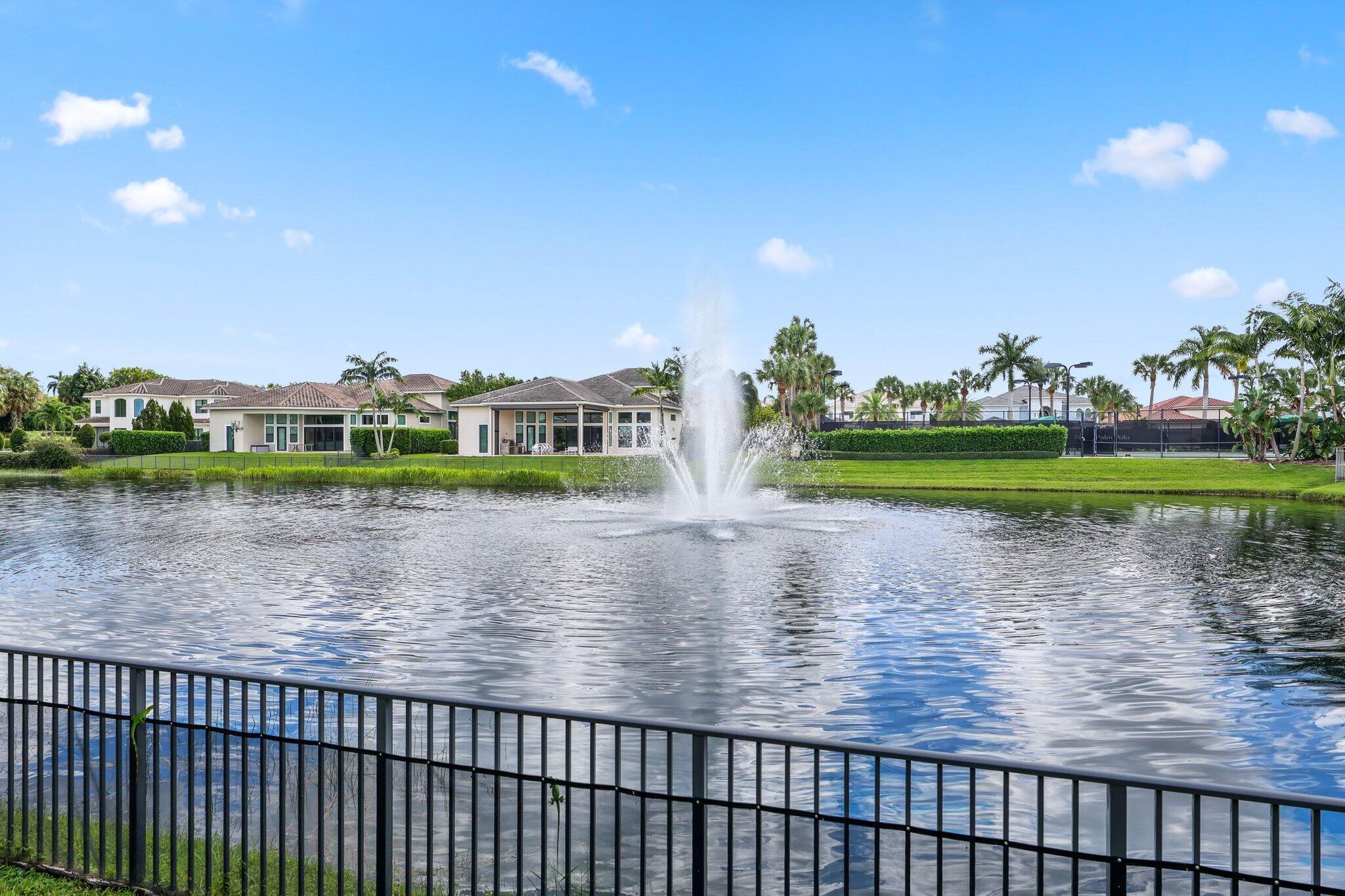 ROYAL PALM POLO - Residential