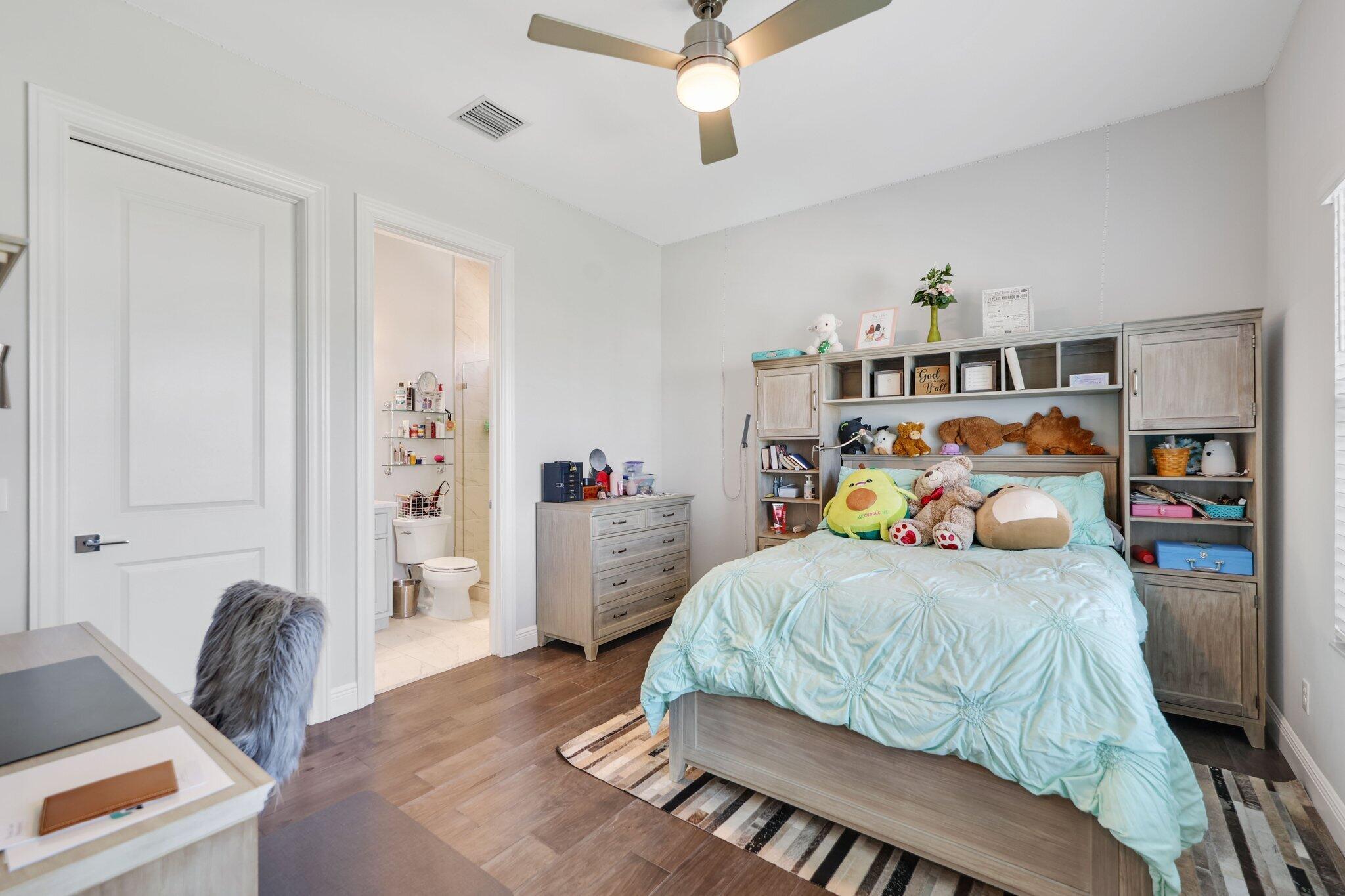 ROYAL PALM POLO - Residential