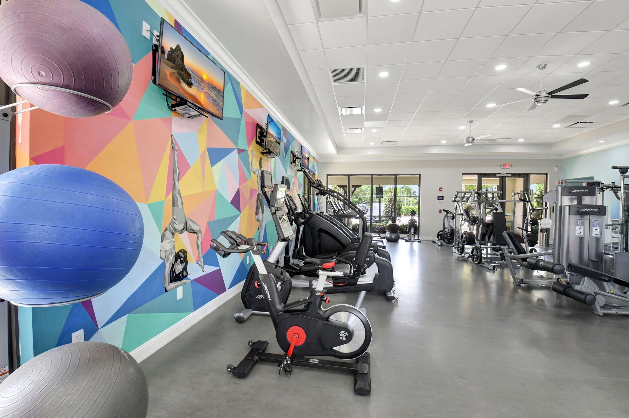 ROYAL PALM POLO - Residential