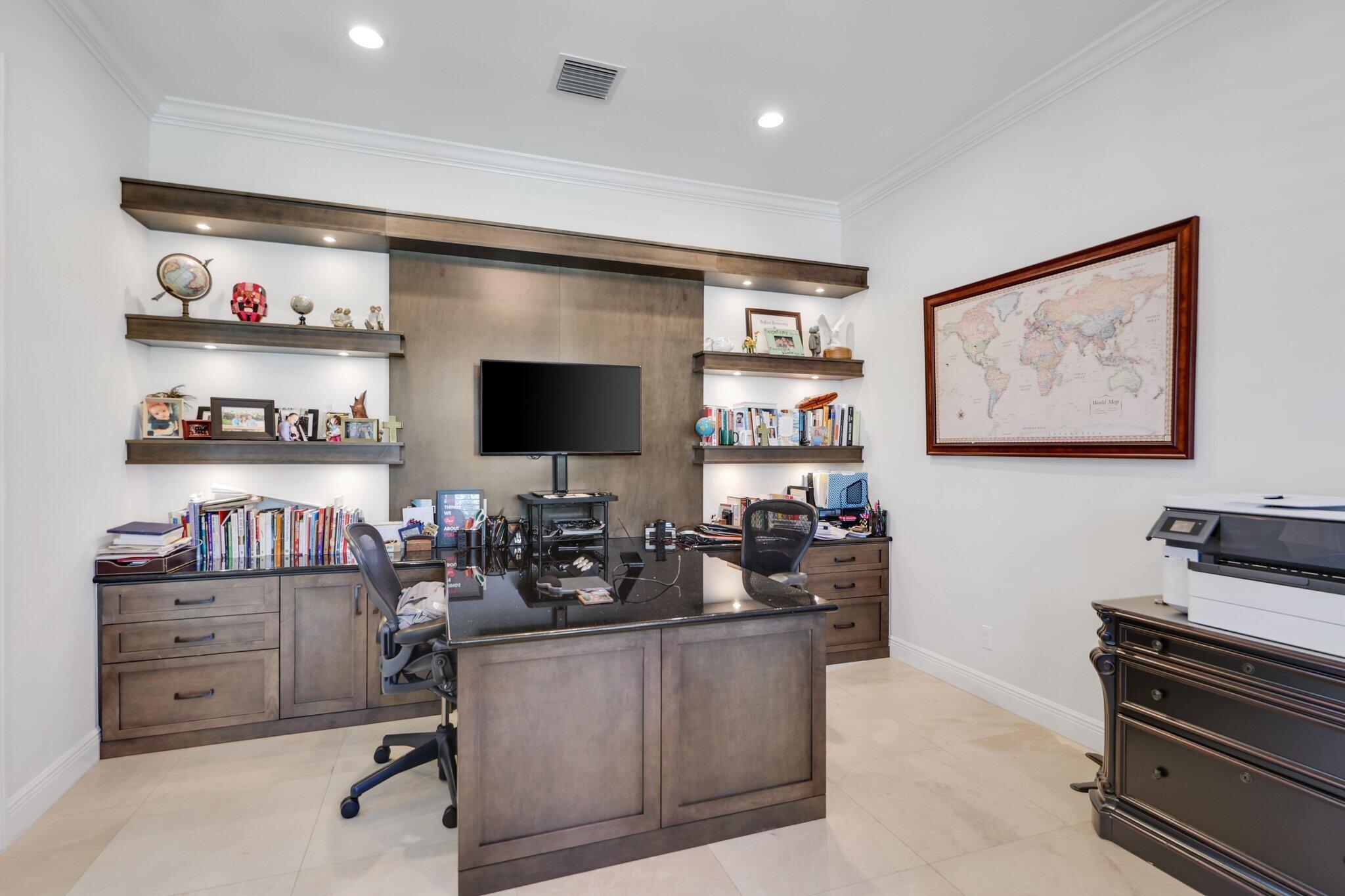 ROYAL PALM POLO - Residential