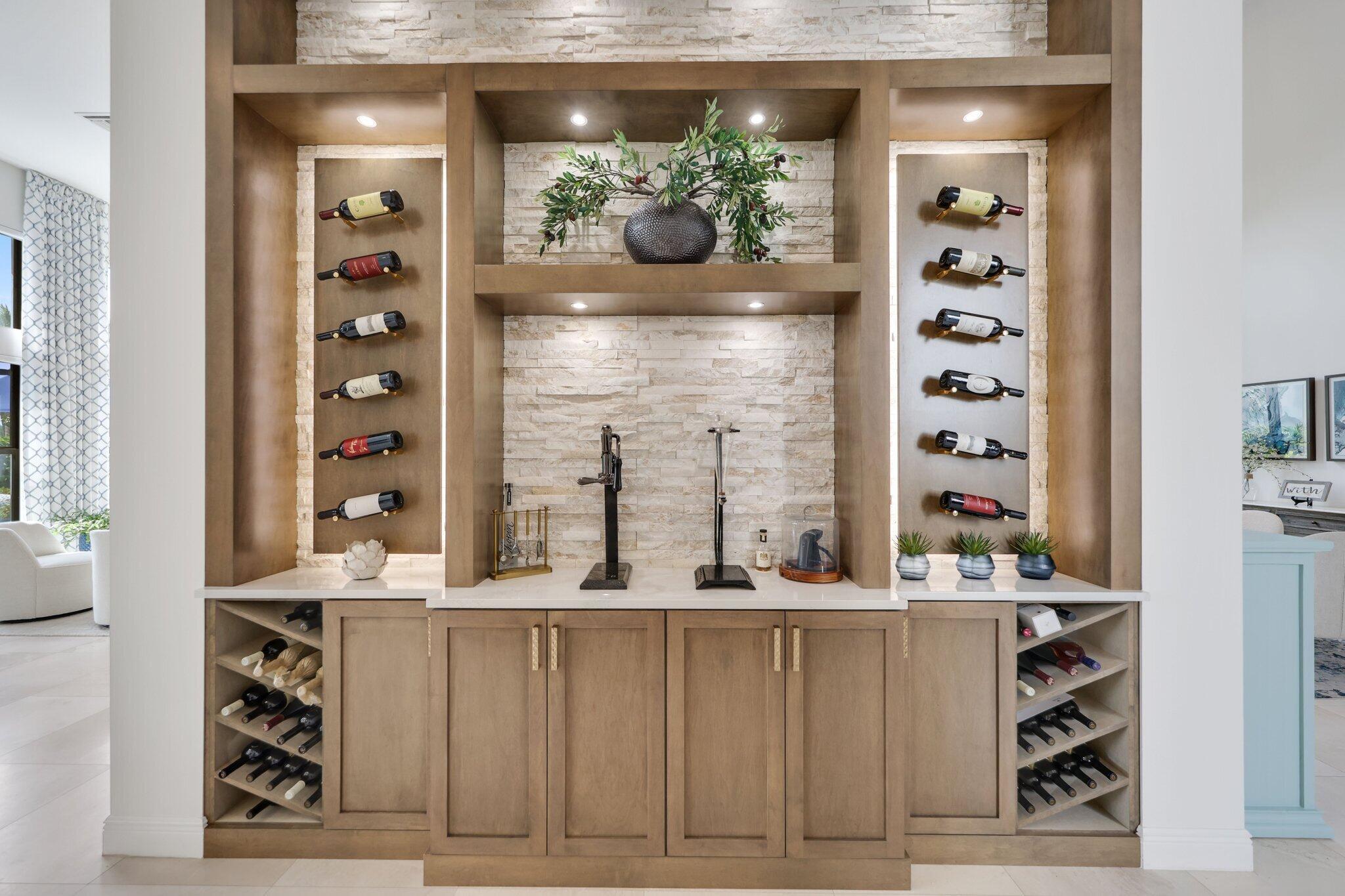 ROYAL PALM POLO - Residential