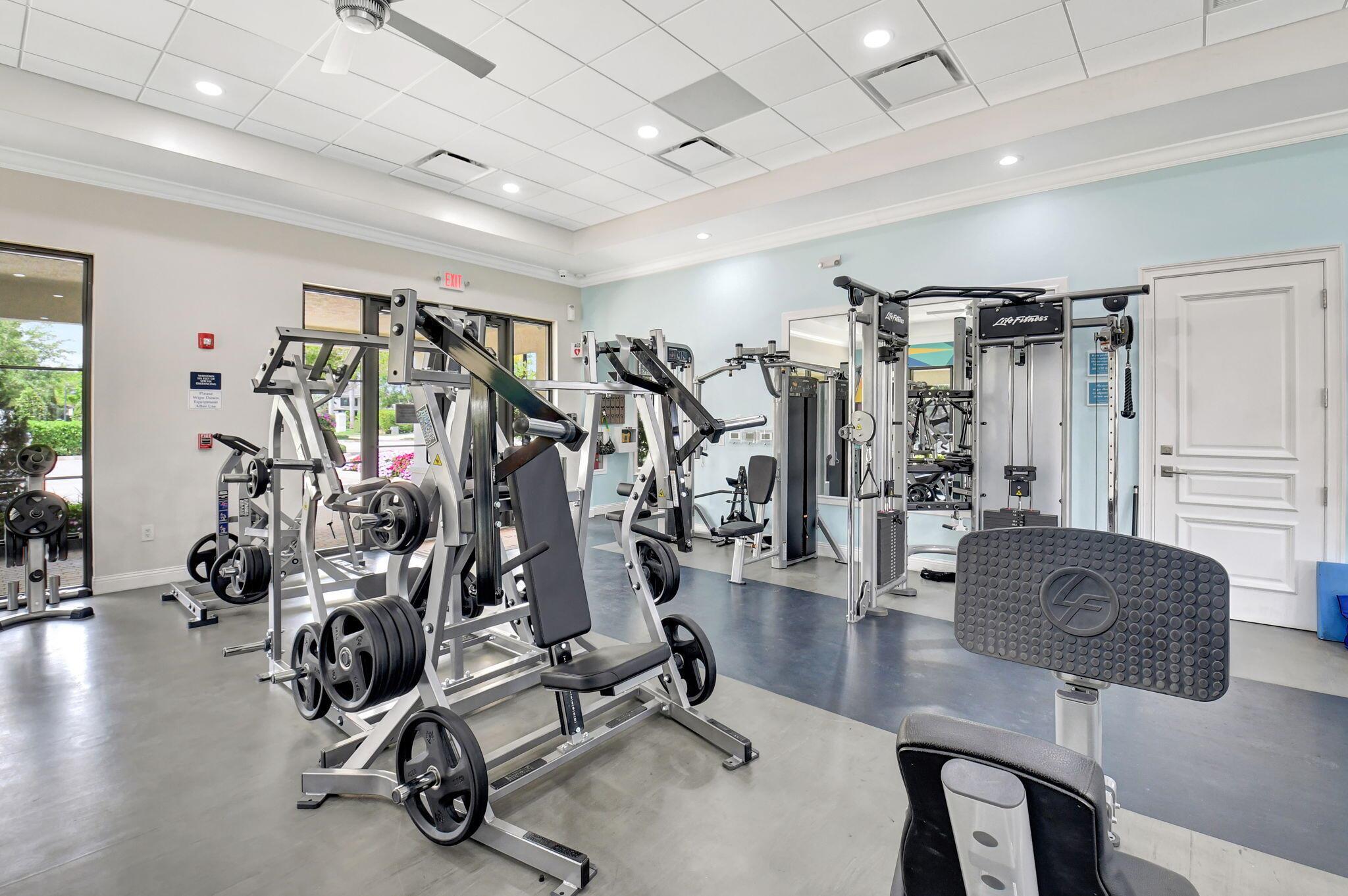 ROYAL PALM POLO - Residential