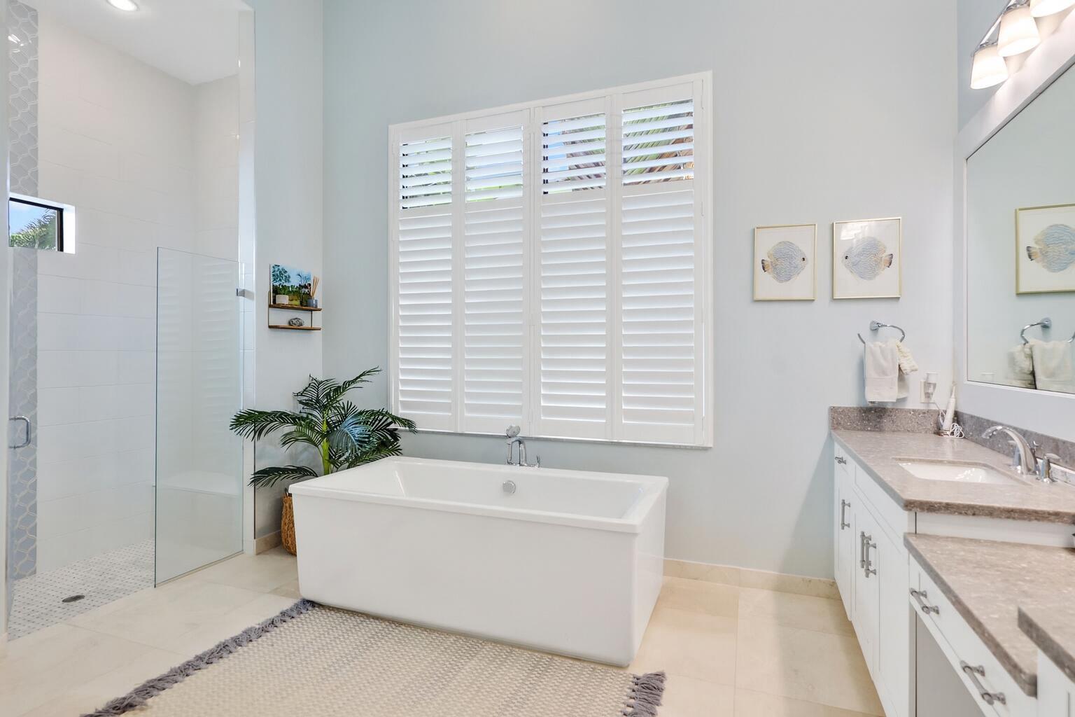 ROYAL PALM POLO - Residential