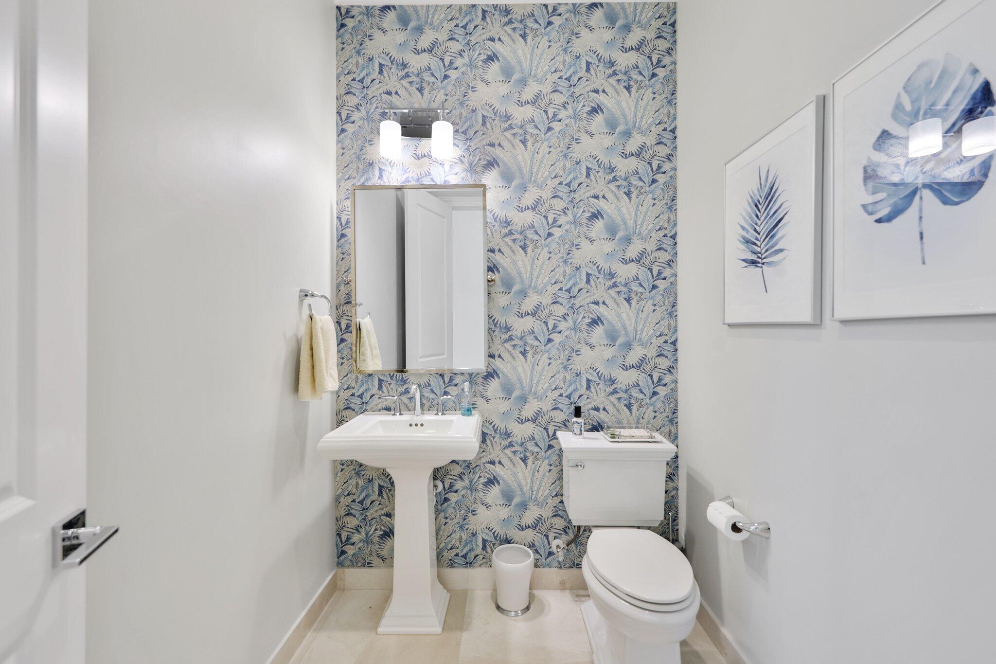 ROYAL PALM POLO - Residential