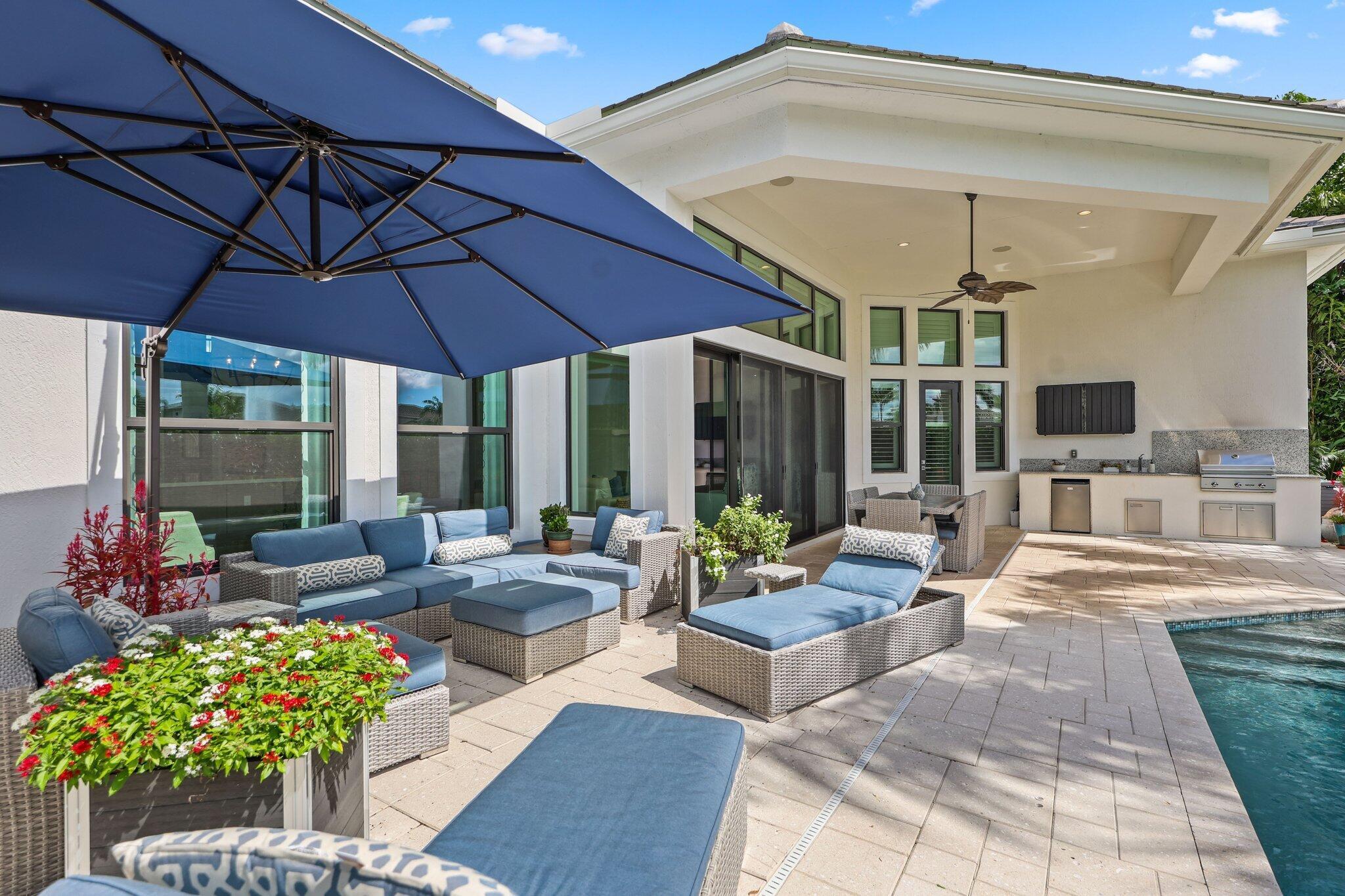 ROYAL PALM POLO - Residential