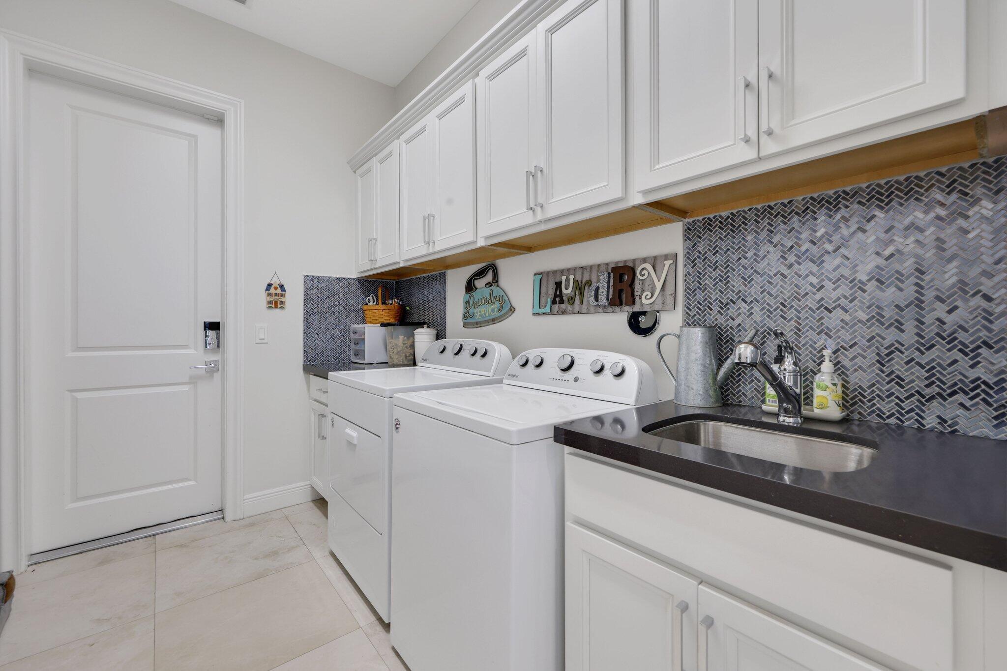 ROYAL PALM POLO - Residential