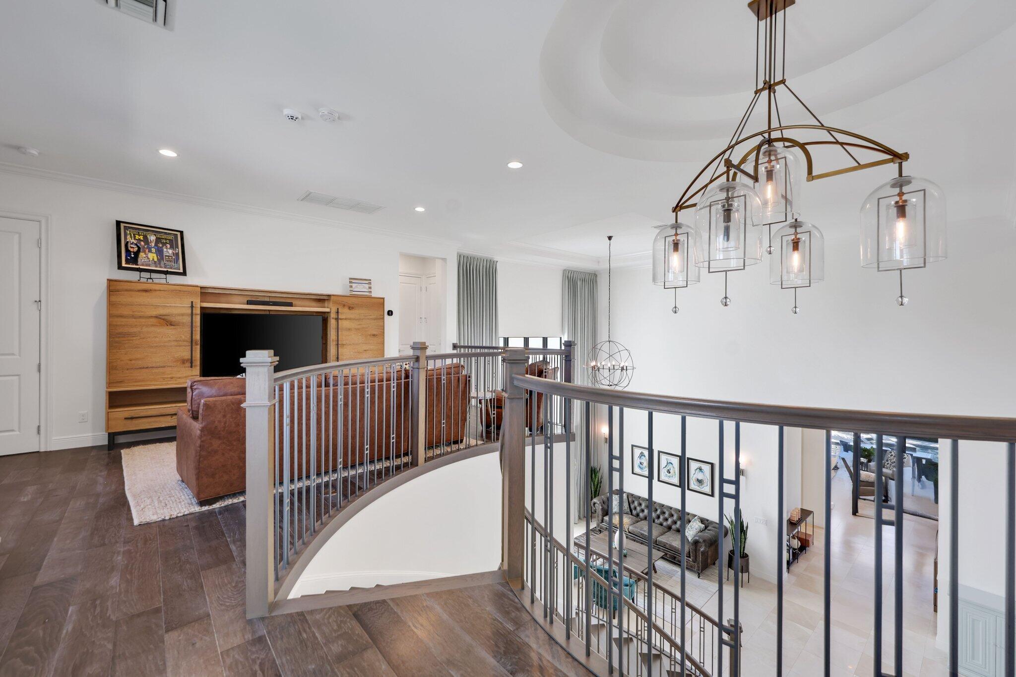 ROYAL PALM POLO - Residential