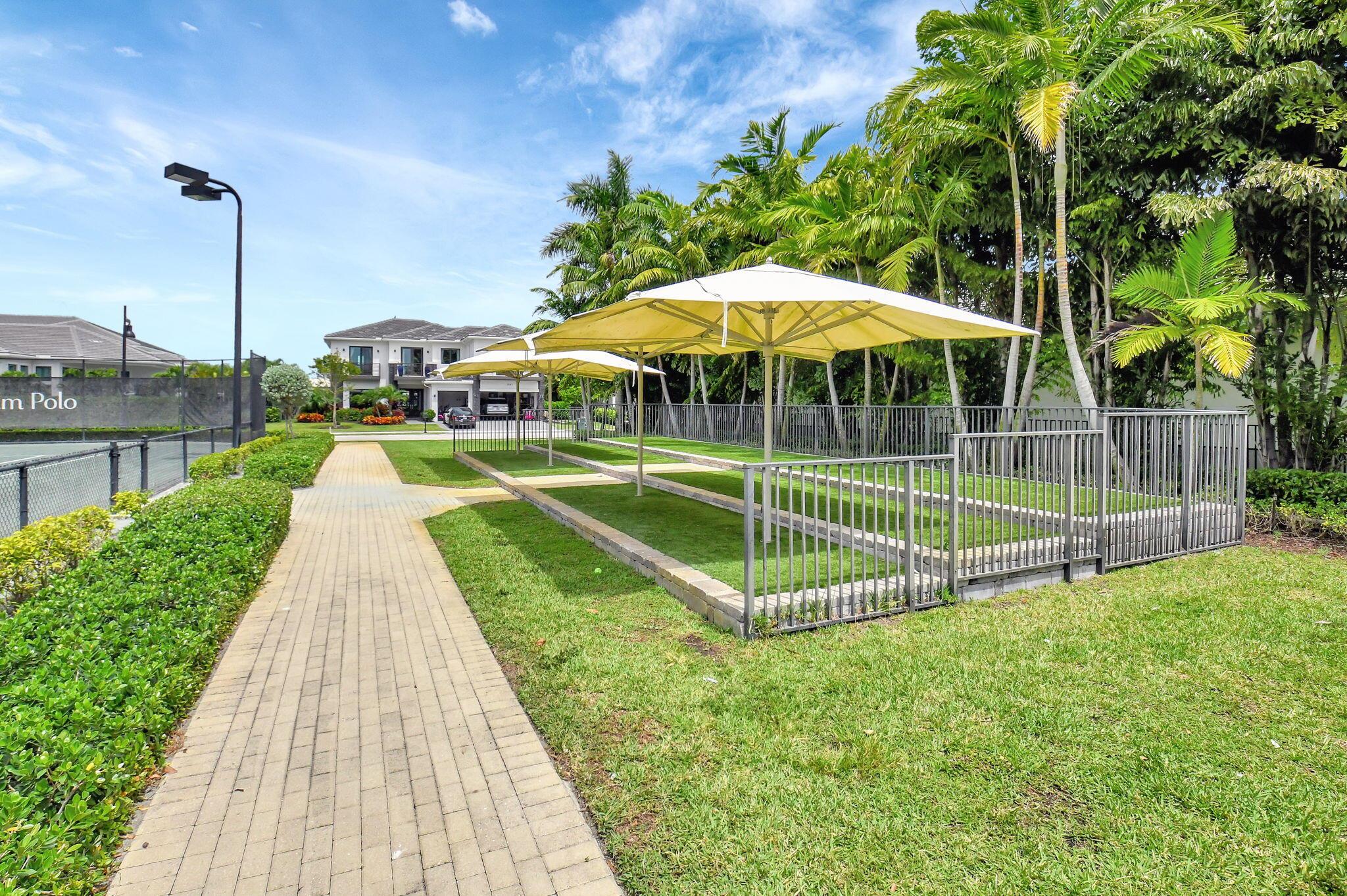 ROYAL PALM POLO - Residential