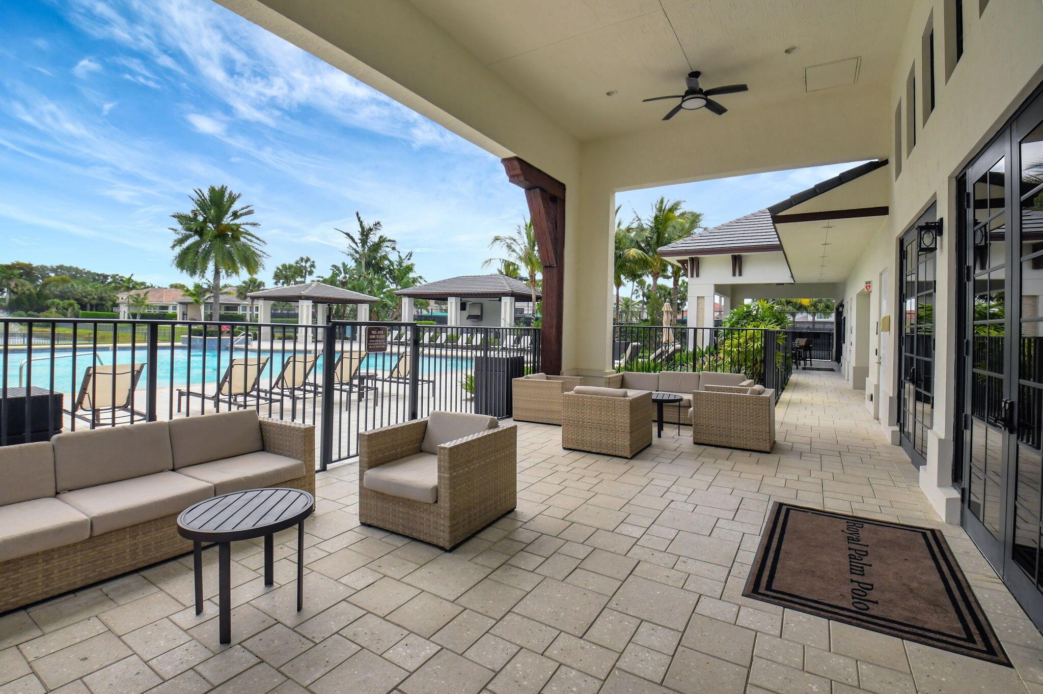 ROYAL PALM POLO - Residential