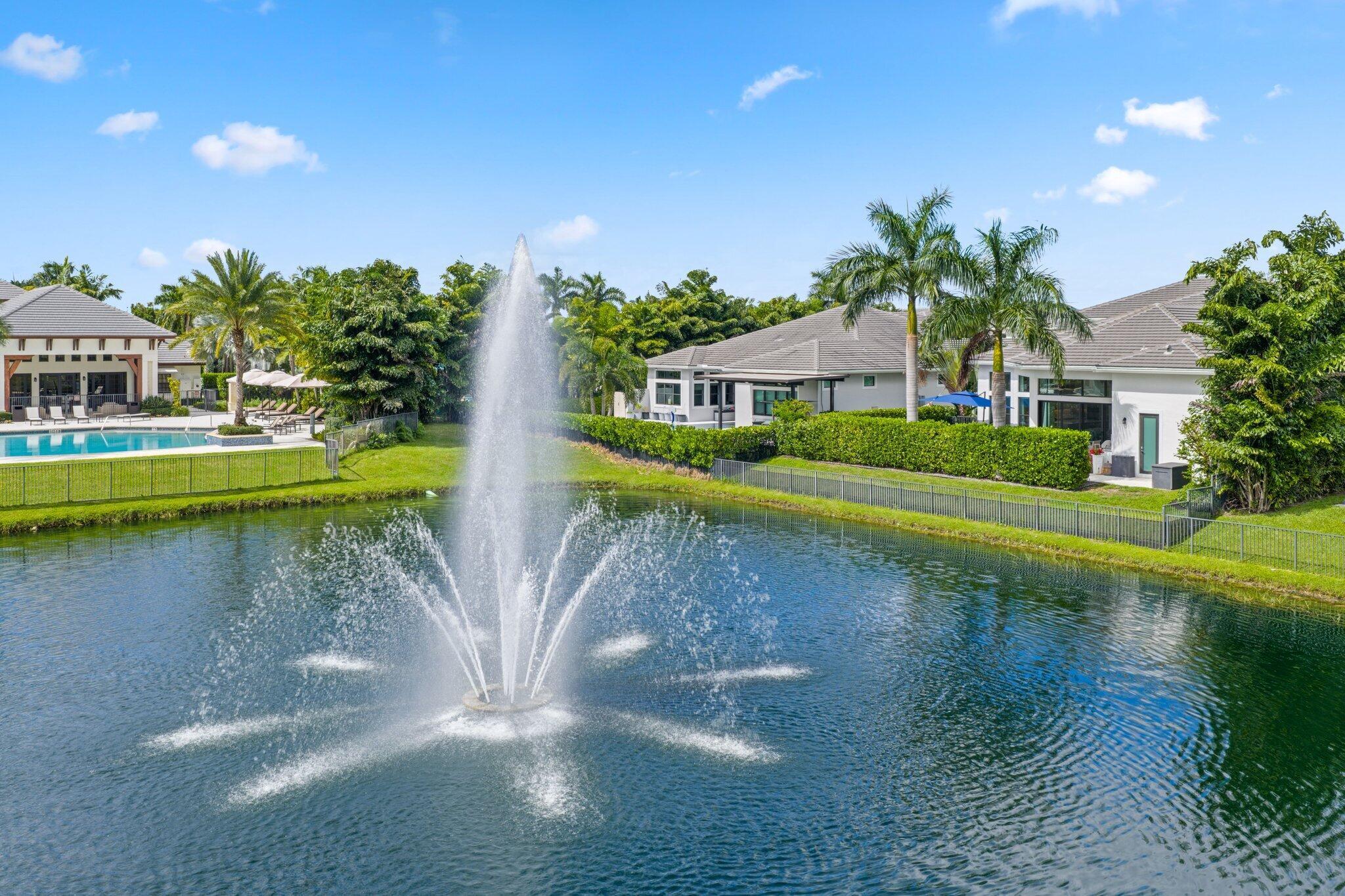 ROYAL PALM POLO - Residential