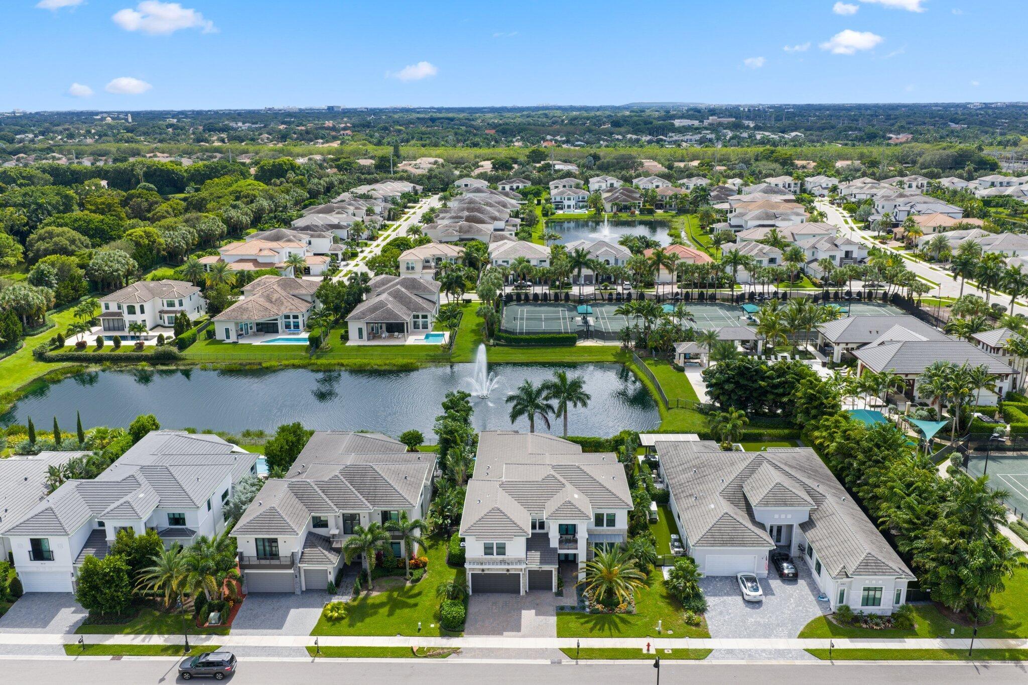 ROYAL PALM POLO - Residential
