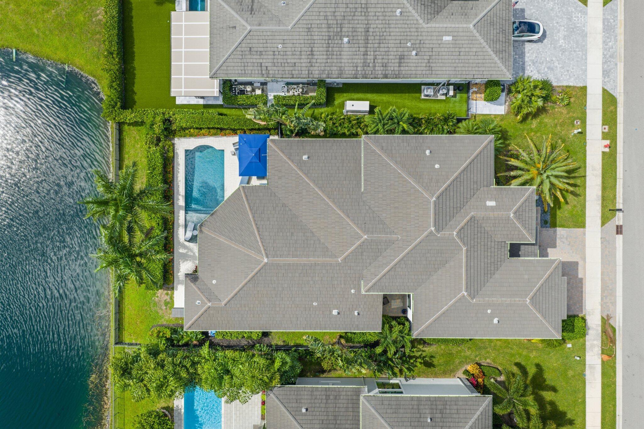 ROYAL PALM POLO - Residential