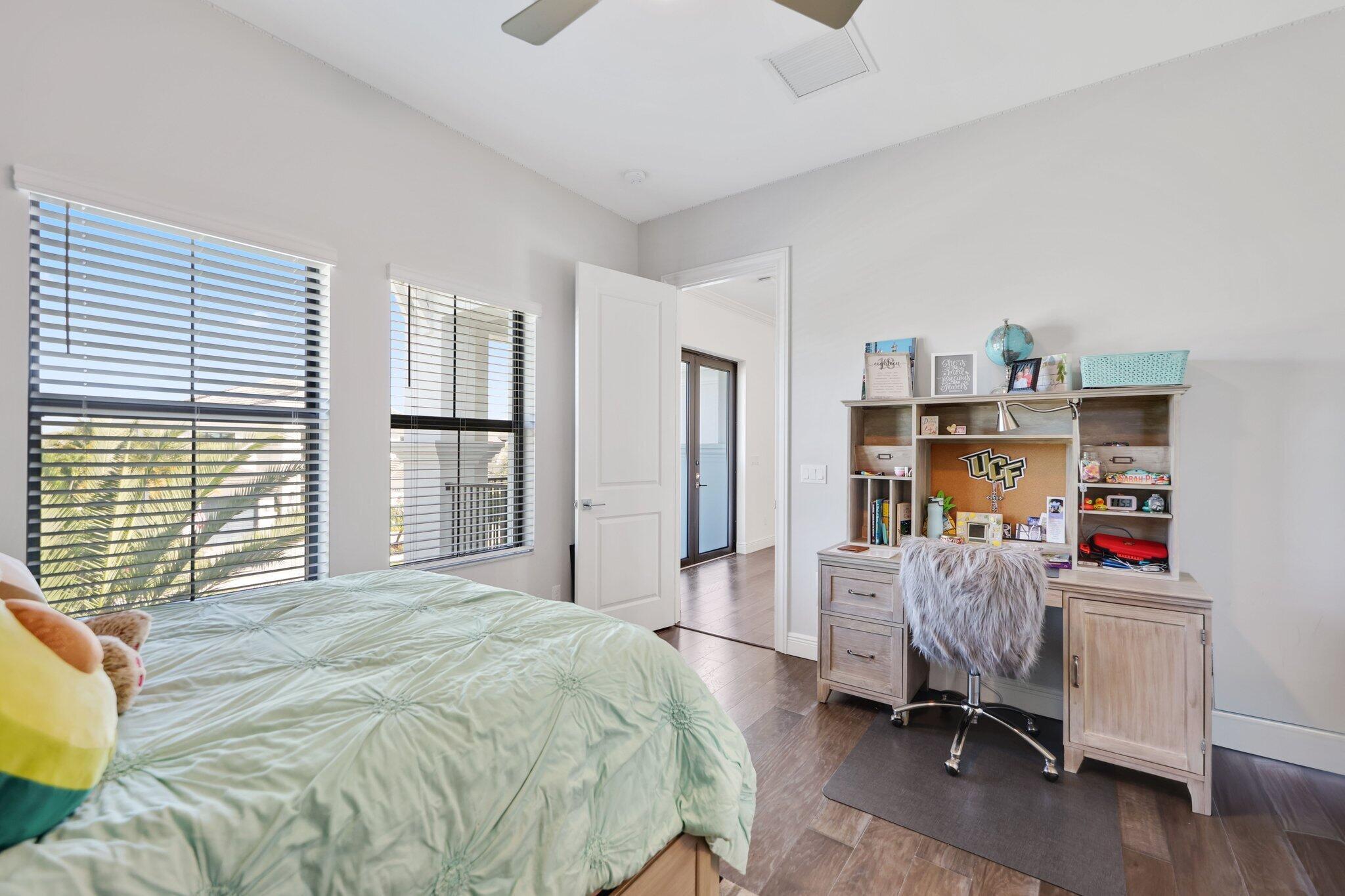 ROYAL PALM POLO - Residential