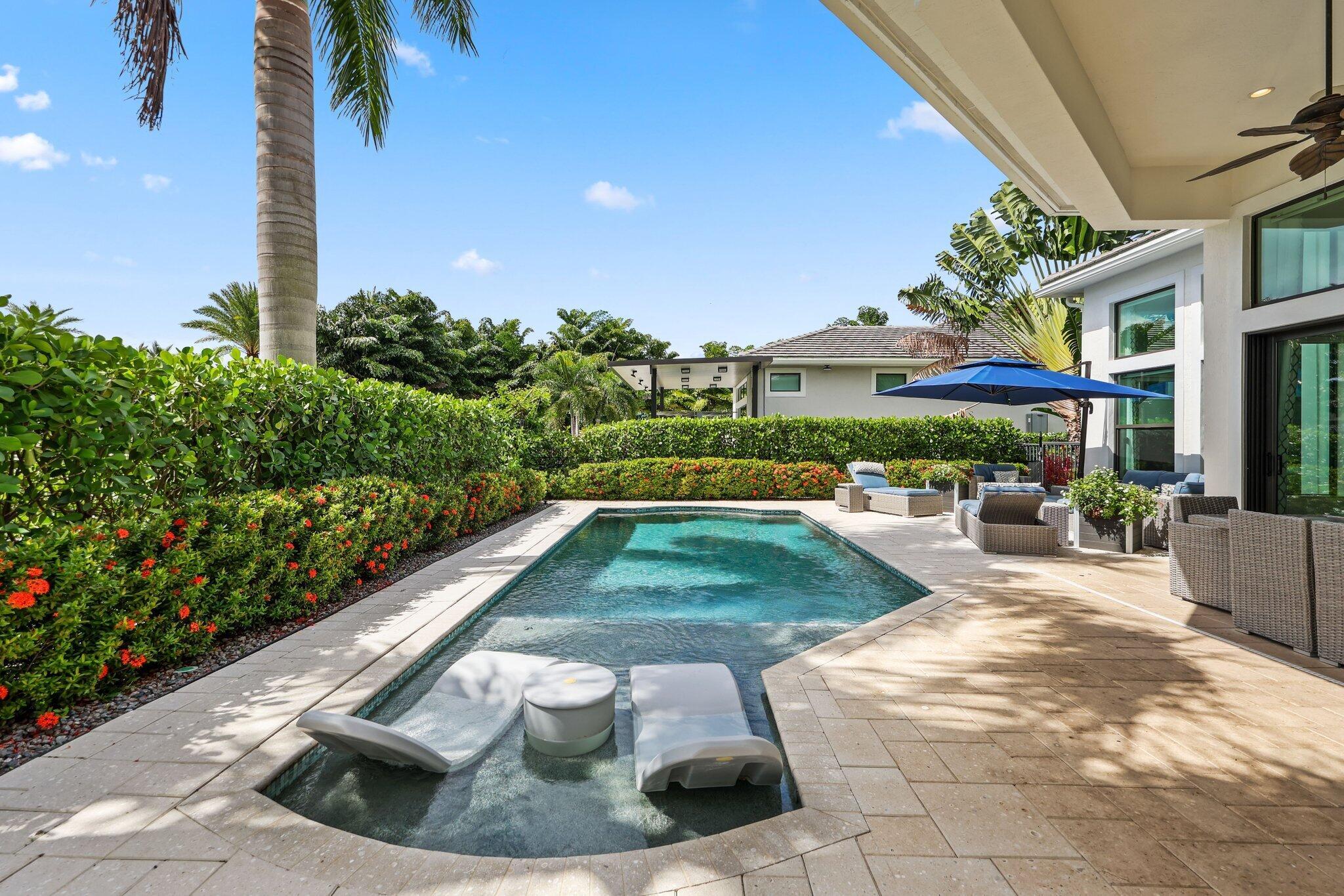 ROYAL PALM POLO - Residential
