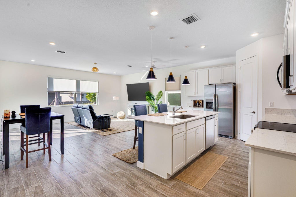 Photo of 13405 Fruited Plains Drive, Delray Beach, FL 33484 (MLS # R11048431)