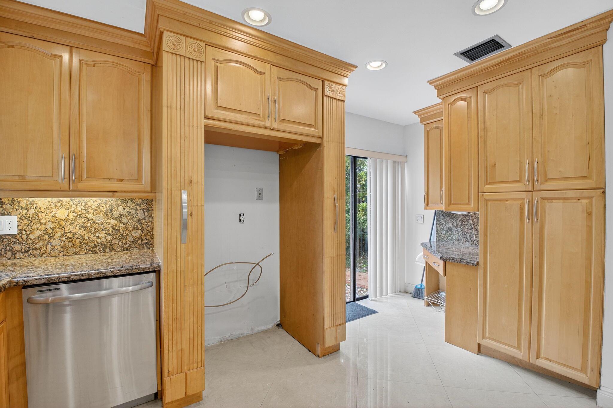 SIERRA DEL MAR - Residential Lease