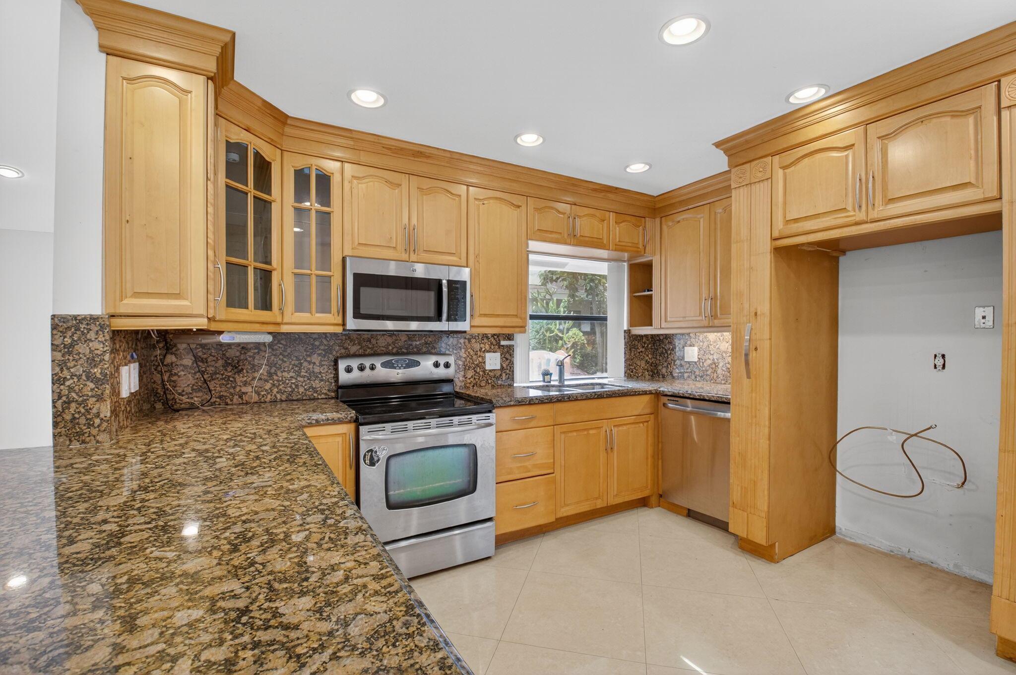 SIERRA DEL MAR - Residential Lease