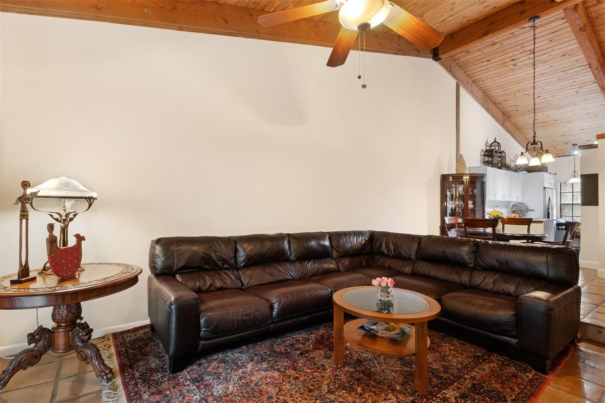 2904 N 35th Ter 2904