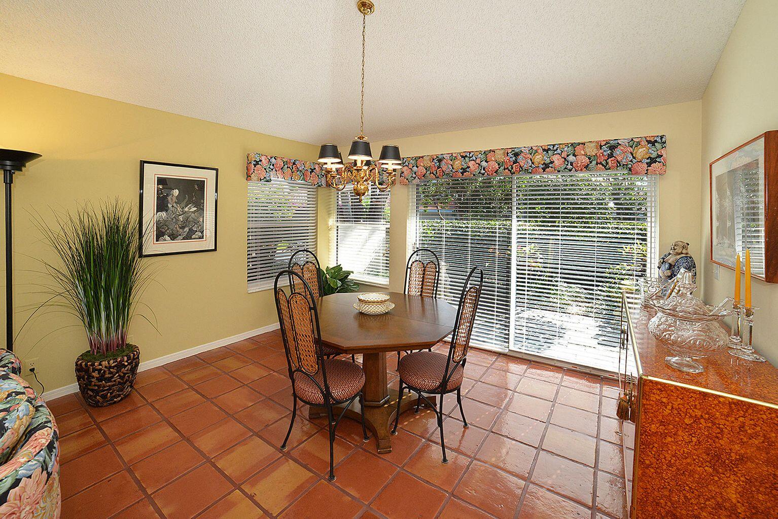 CEDAR CAY - Residential