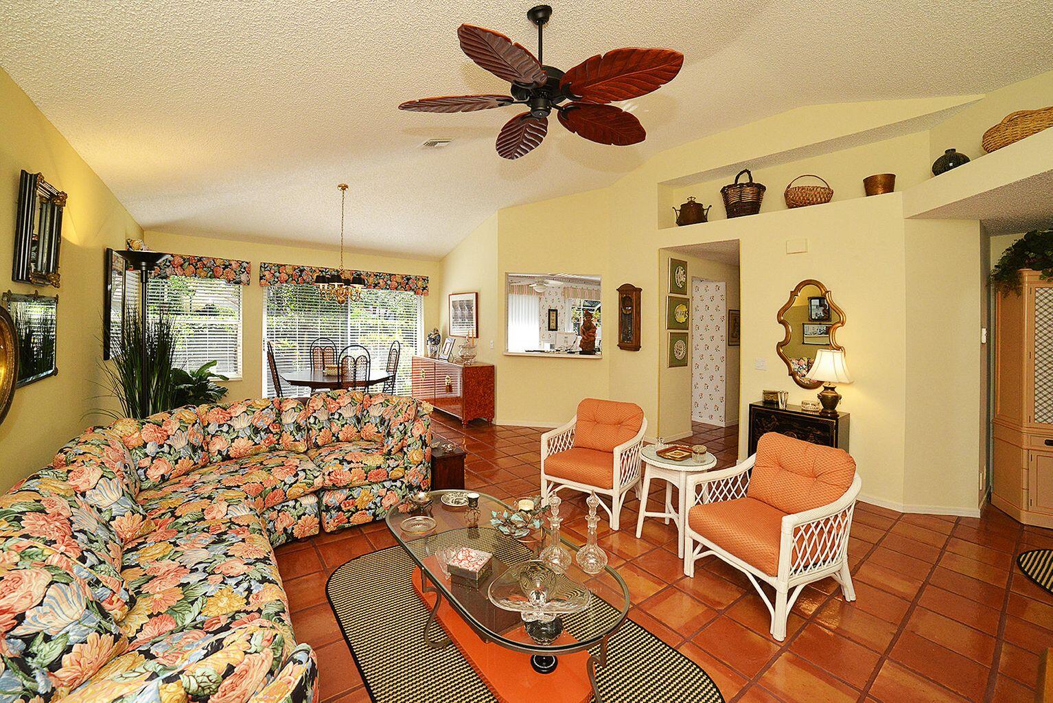 CEDAR CAY - Residential