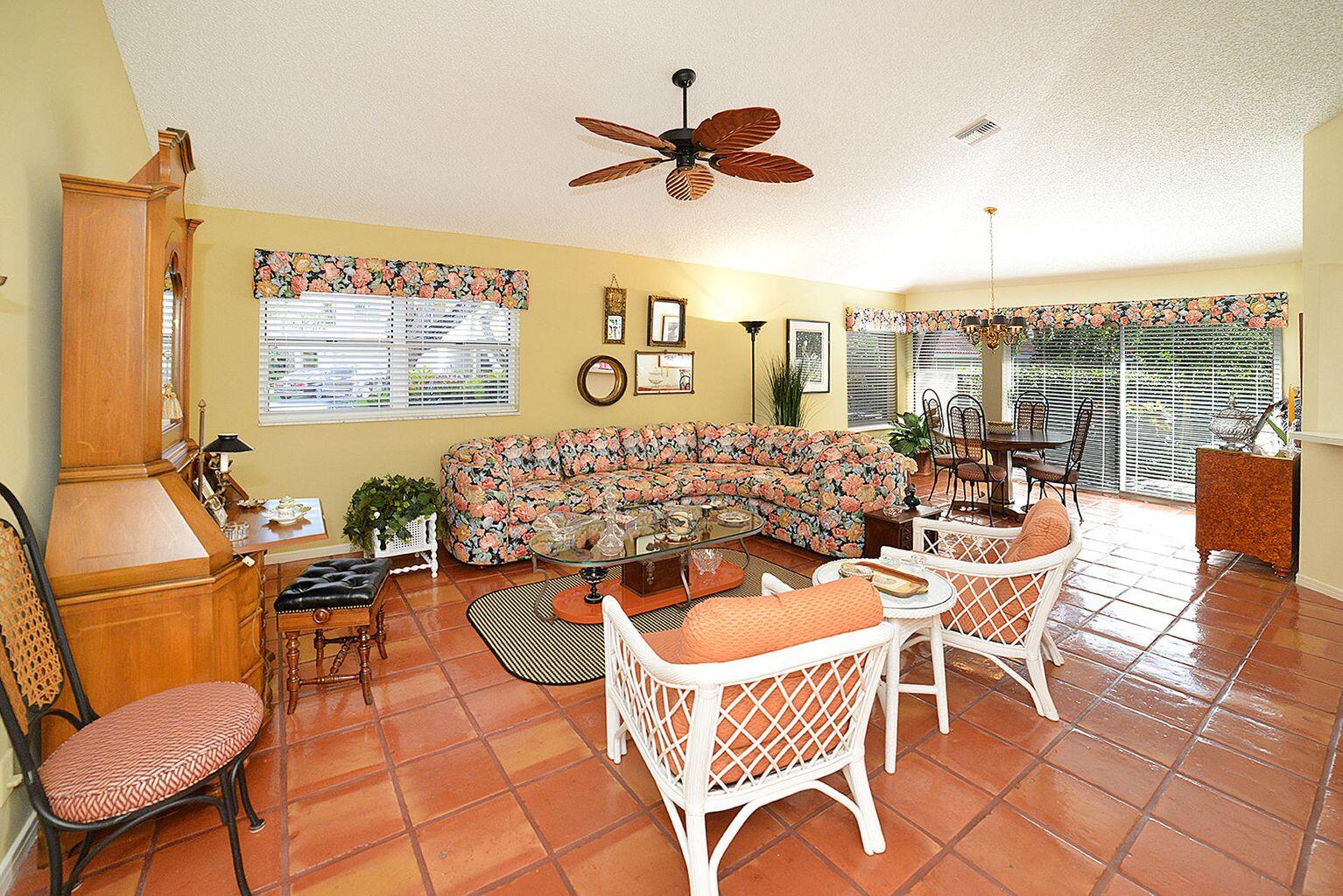 CEDAR CAY - Residential